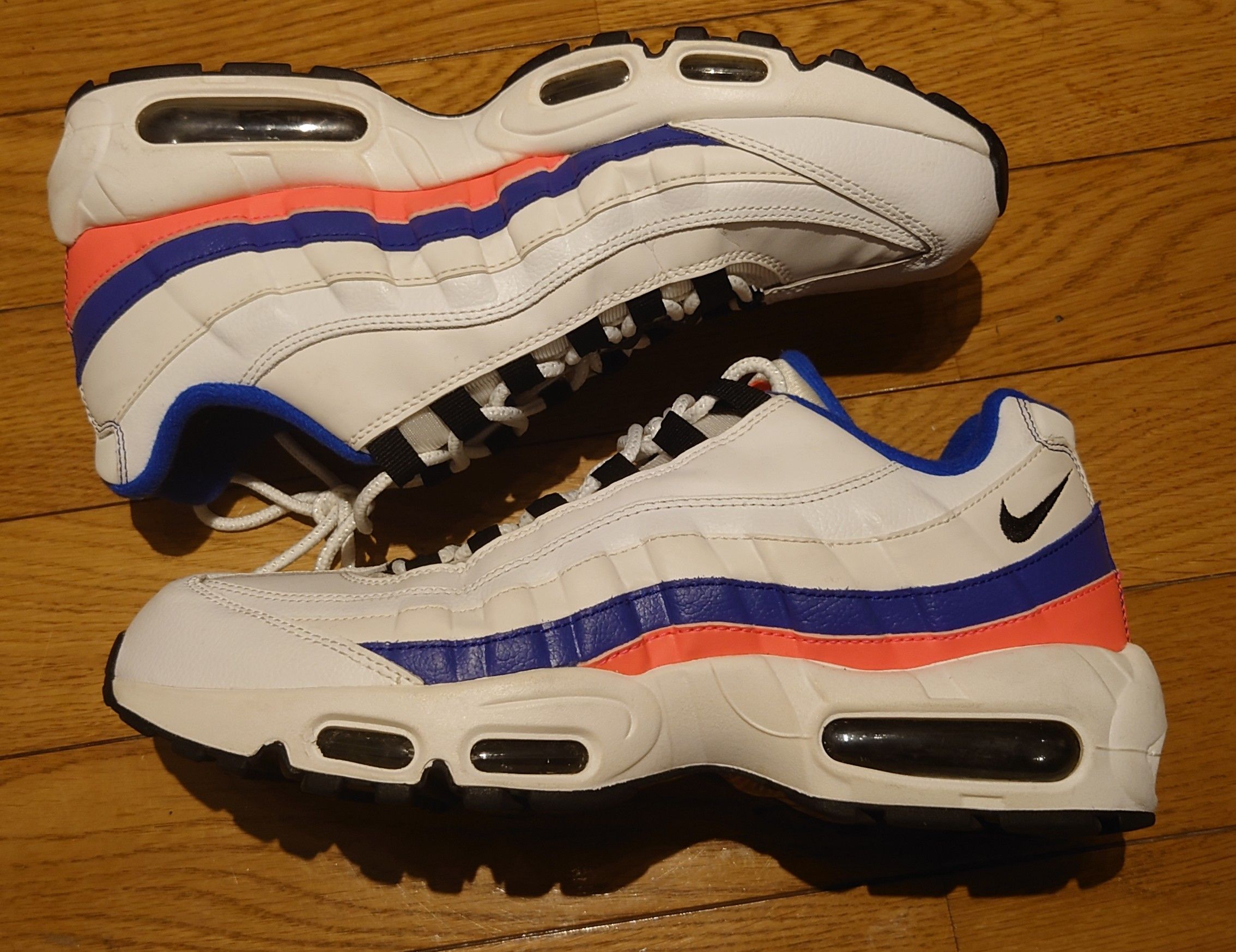 Nike Air Max 95 Essential "White/Ultramarine/Solar Red"