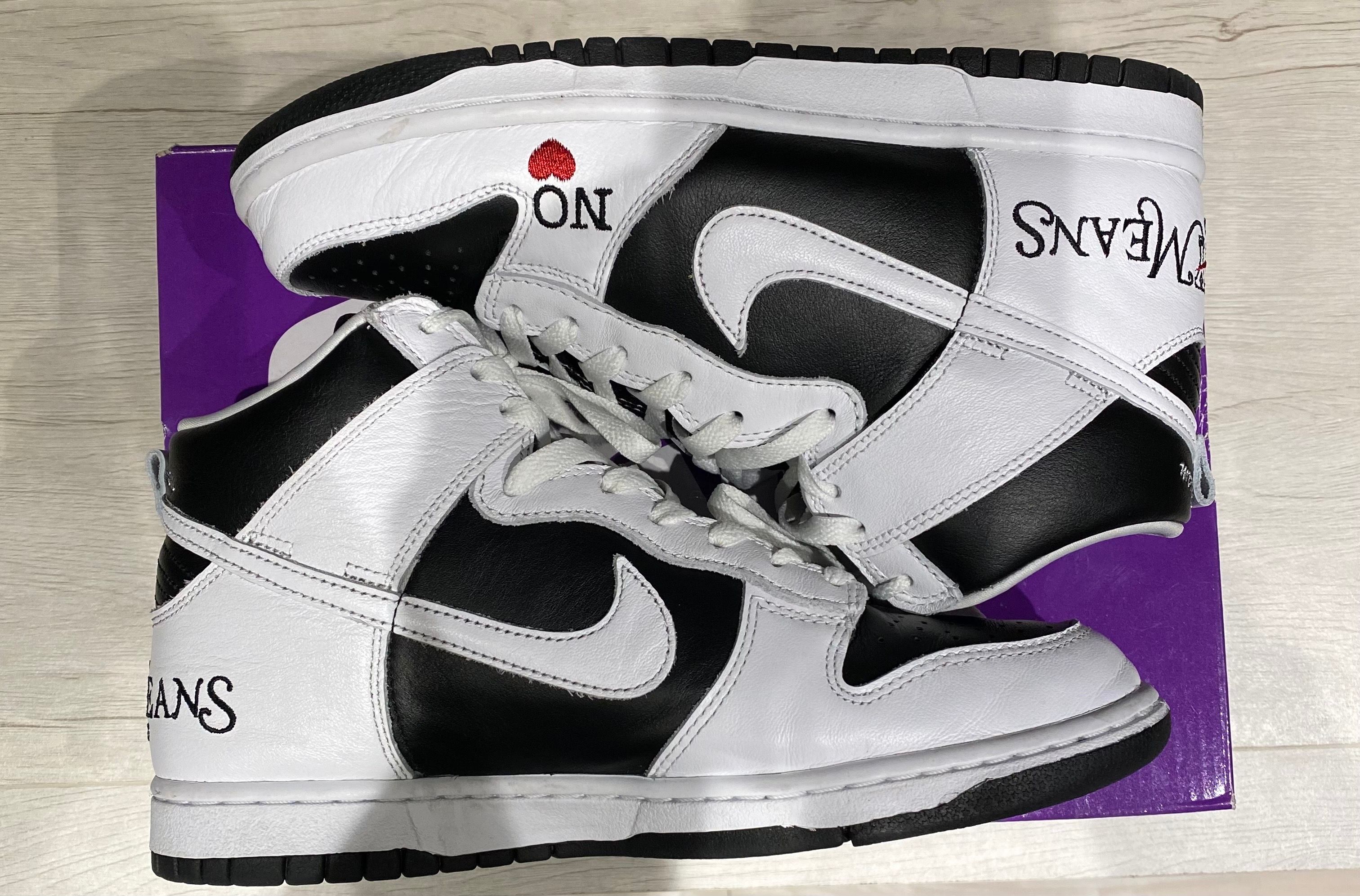 Supreme × Nike SB Dunk High By Any Means "White Black"