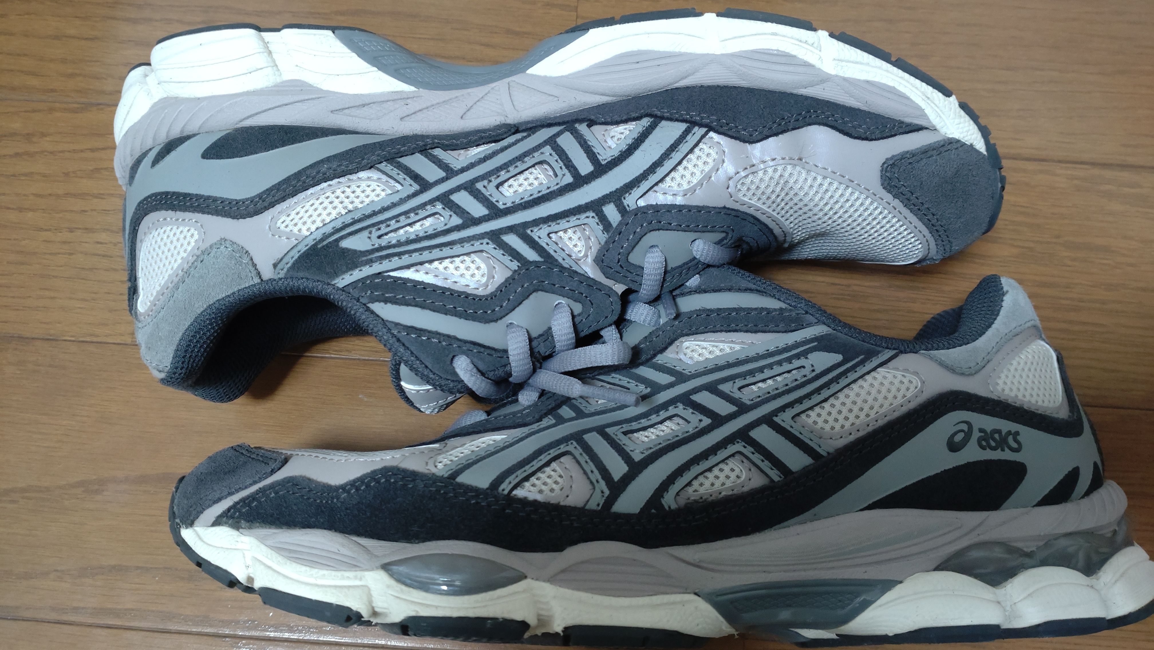 Asics Gel-NYC "Oatmeal/Obsidian Grey"