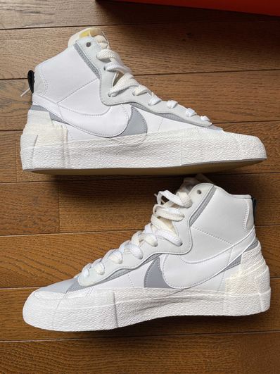 sacai × NIKE BLAZER MID "WHITE/WOLF GREY"