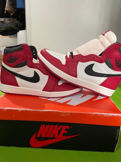 Nike Air Jordan 1 High OG "Lost & Found/Chicago"