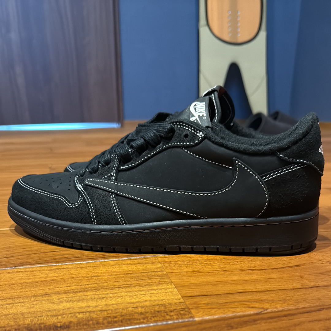 Travis Scott × Nike Air Jordan 1 Low OG SP "Black Phantom"