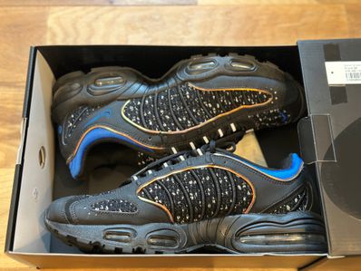 Supreme × Nike Air Max Tailwind 4 "Black"