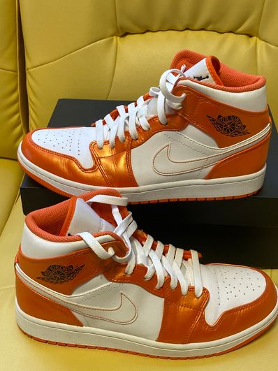 NIKE AIR JORDAN MID "ORANGE/WHITE"