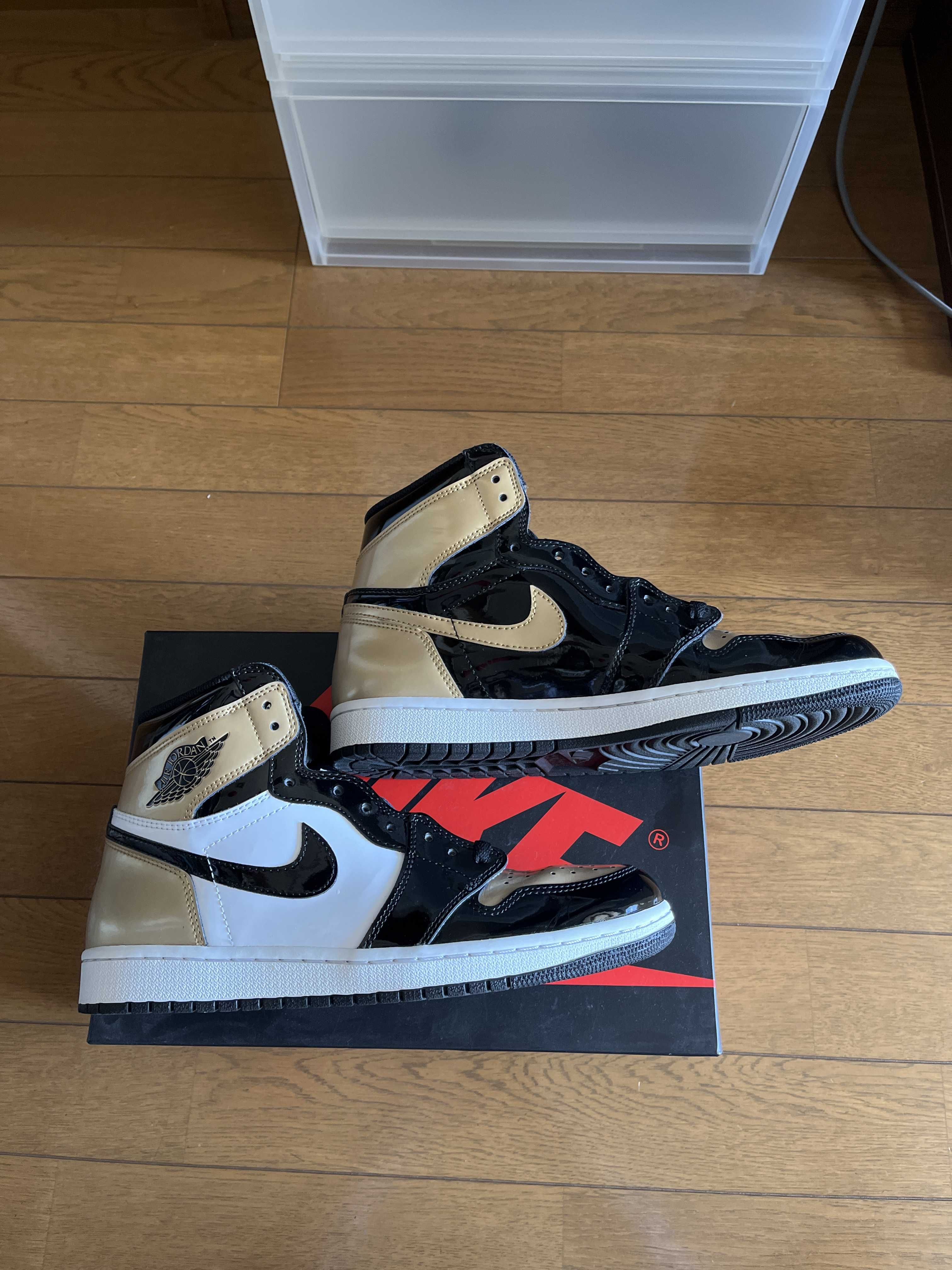 Nike Air Jordan 1 Retro High OG NRG "Gold Toe"