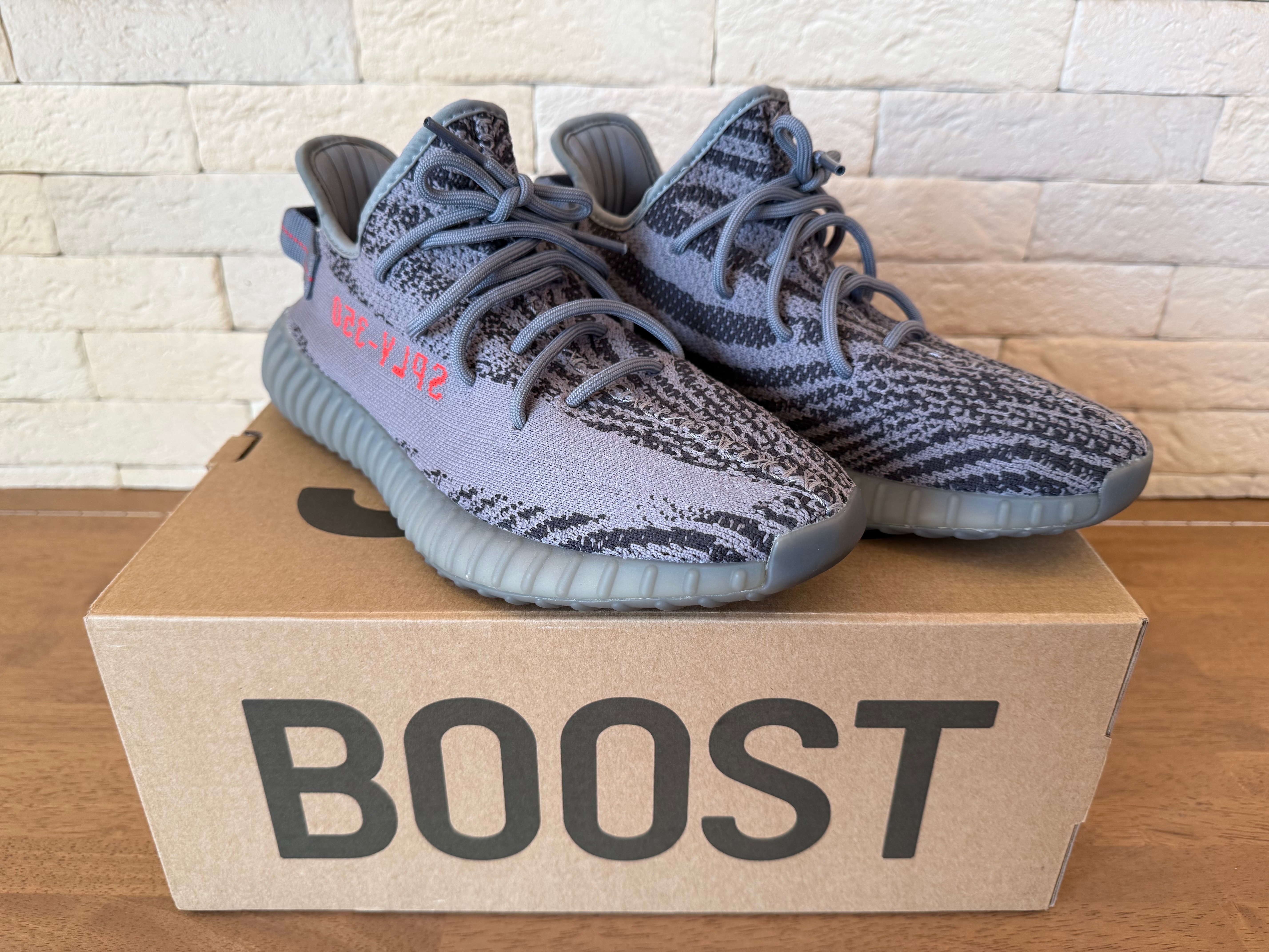 アディダス イージーブースト350V2 "グレー/ボールド オレンジ/DGH ソリッド グレー"