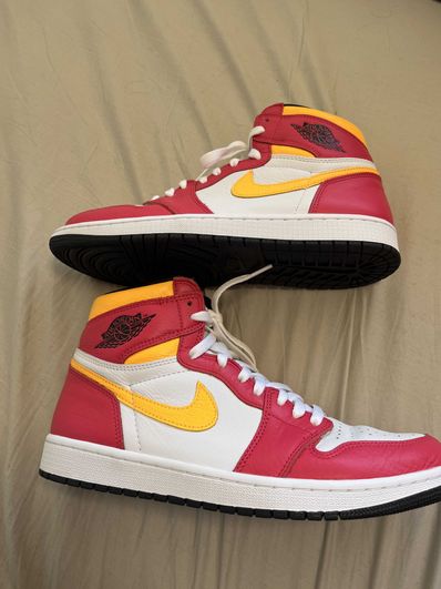 Nike Air Jordan 1 High OG "Light Fusion Red"