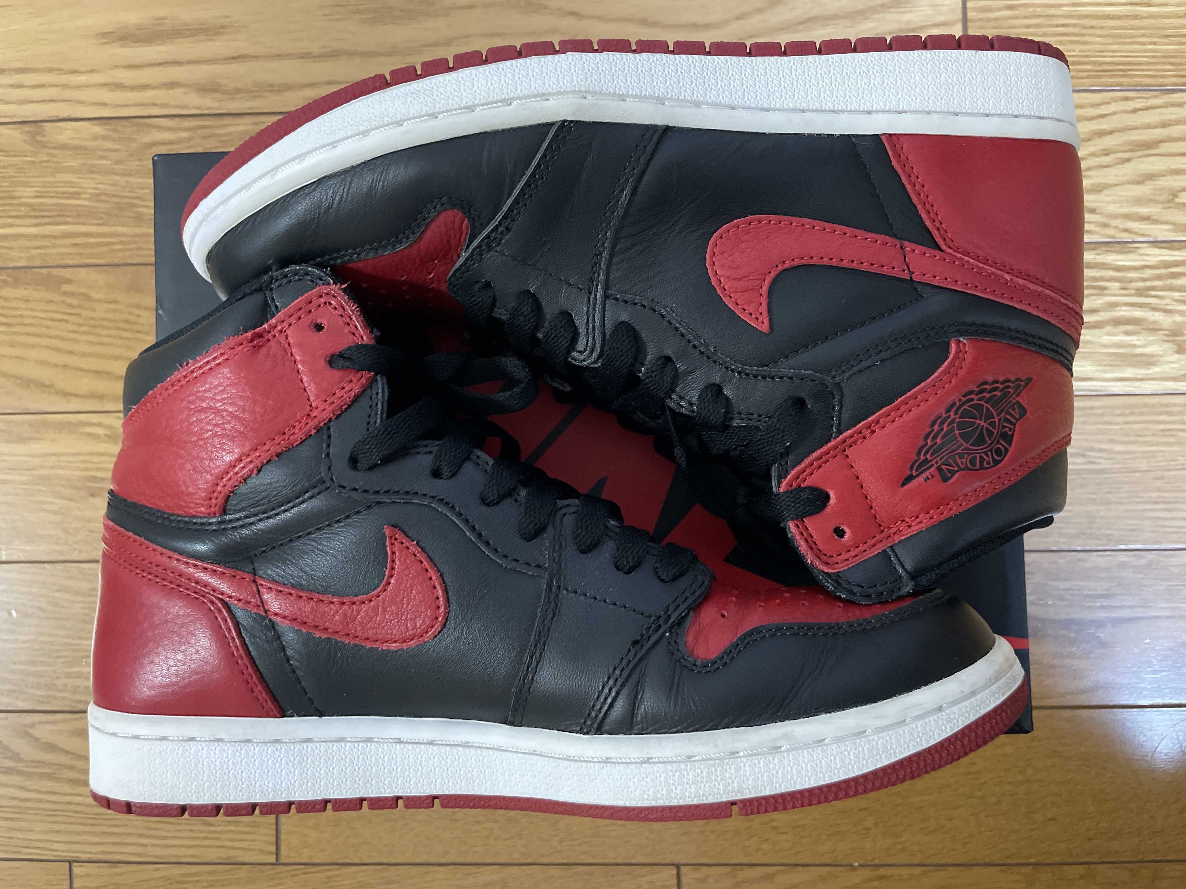 Nike Air Jordan 1 Retro High OG "Bred/Banned" (2016)