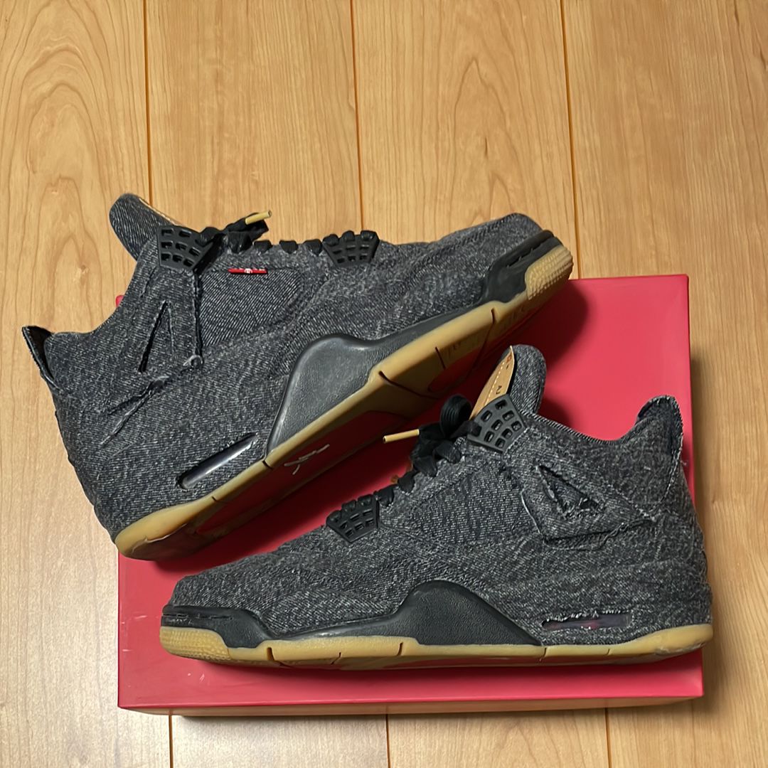 Nike × Levi's Air Jordan 4 "Black Denim" (Tag: LEVIS®)
