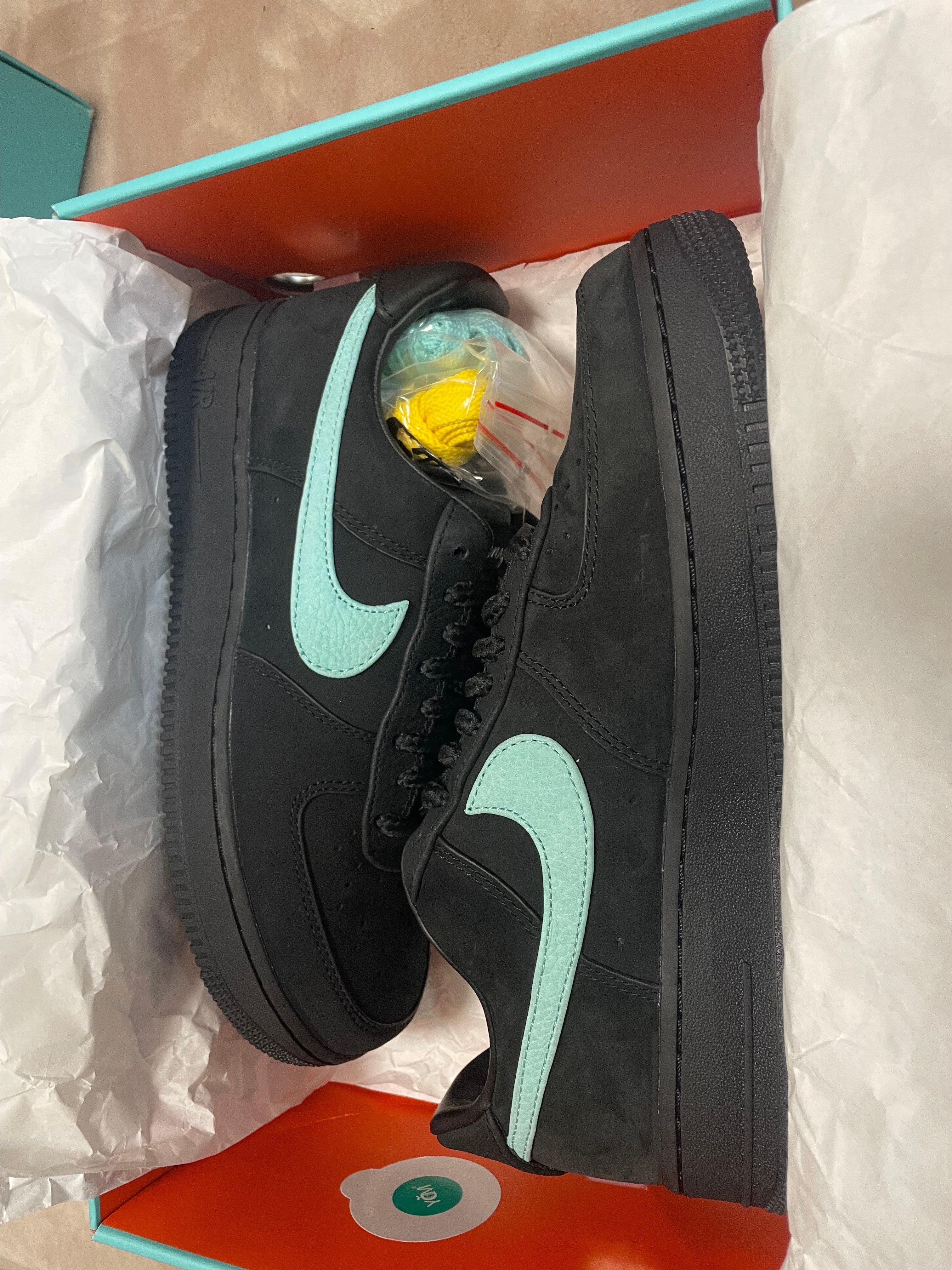 Tiffany & Co. × Nike Air Force 1 Low "1837"