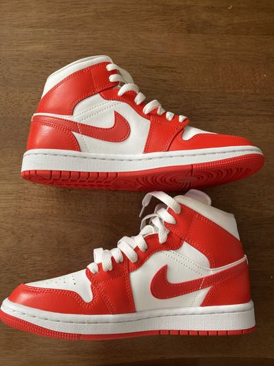 NIKE Women's AIR JORDAN 1 MID "WHITE/HABANERO RED"