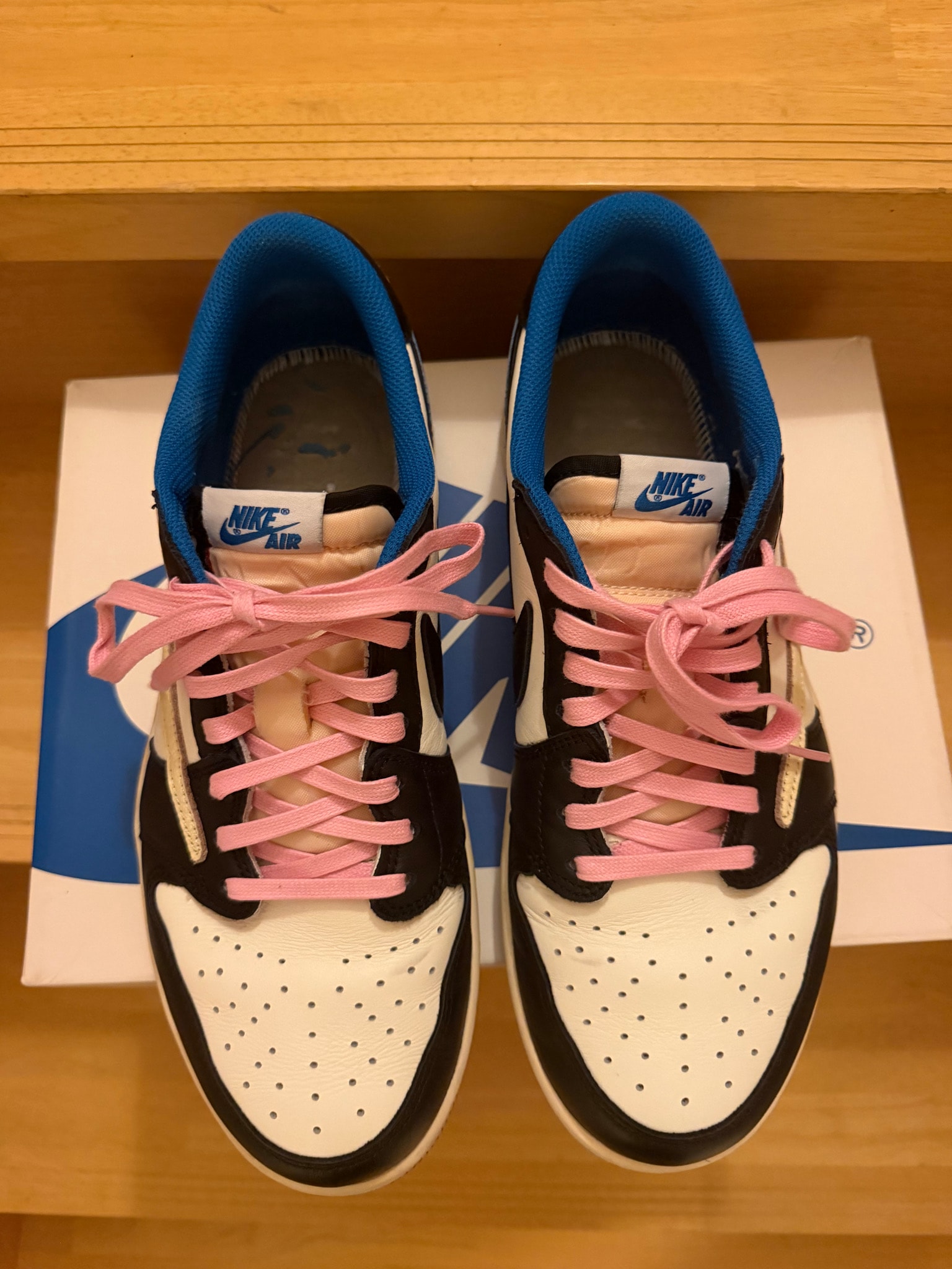 Travis Scott × fragment design × Nike Air Jordan 1 Low OG SP "Military Blue"