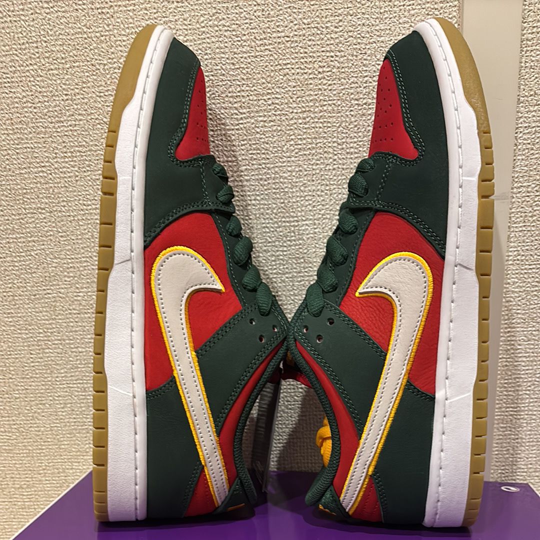 Nike SB Dunk Low PRM "Seattle Supersonics/Fir and Fire Red"