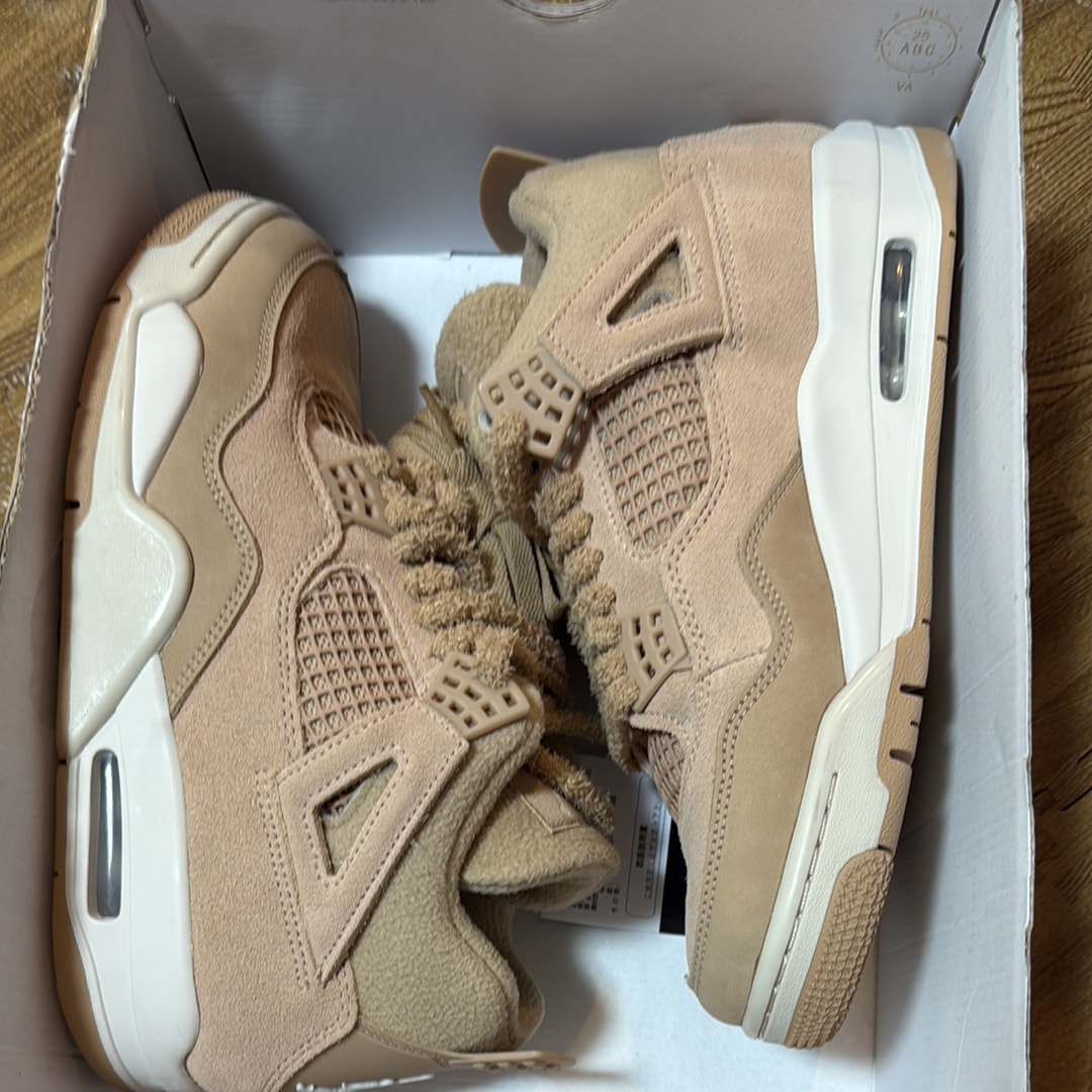 Nike Women's Air Jordan 4 Retro "Cozy Girl"