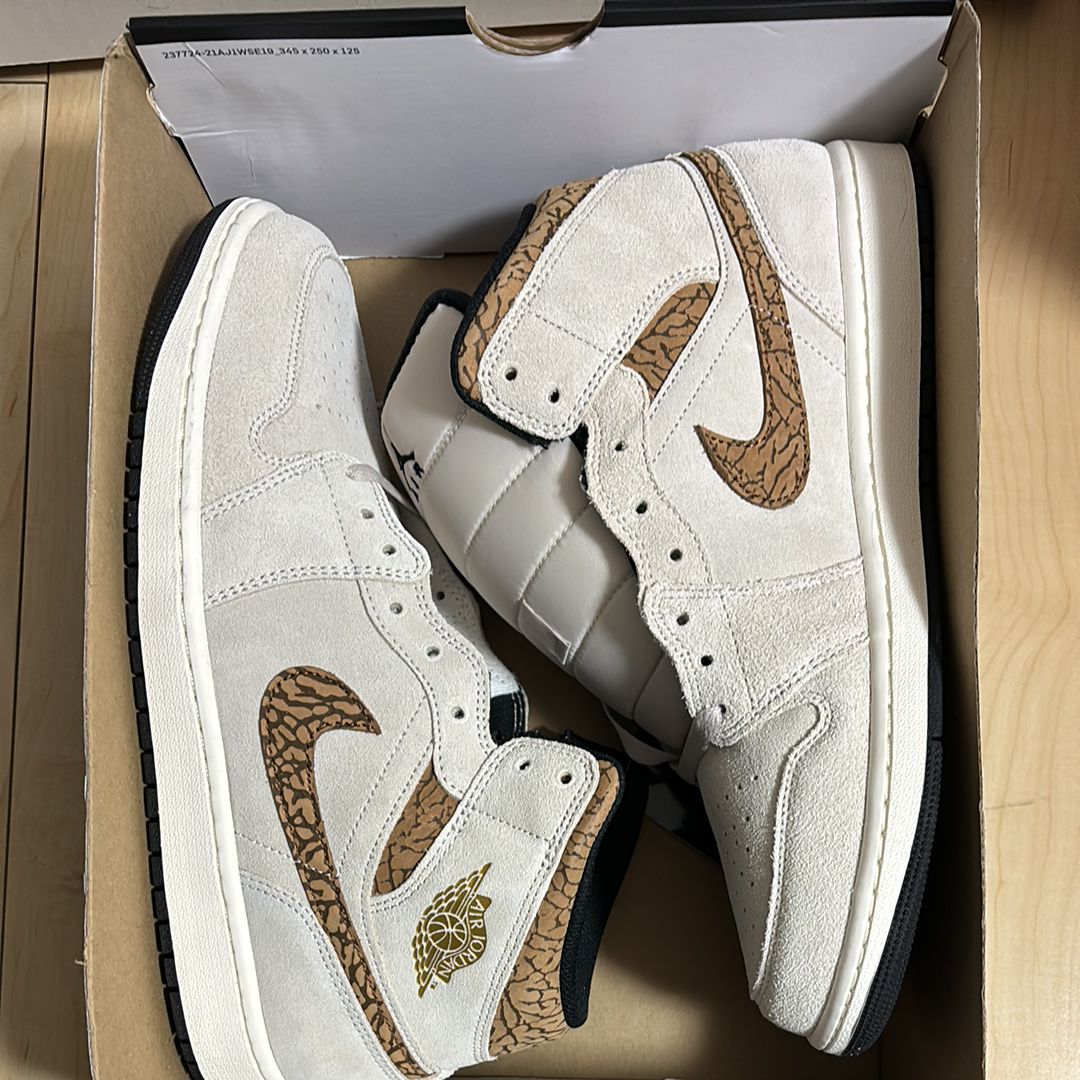 Nike Air Jordan 1 Mid SE "Brown Elephant/Safari"