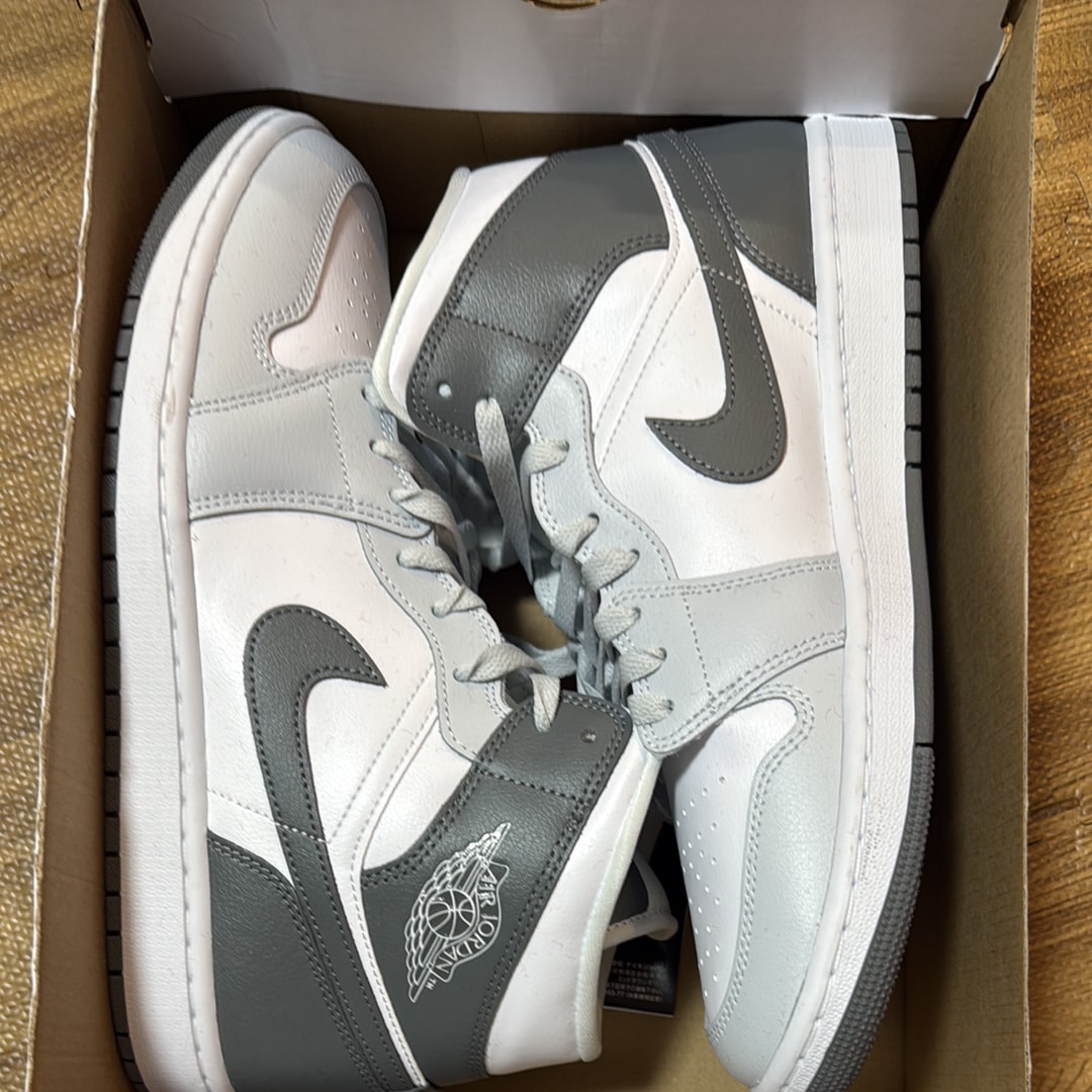 Nike Women's Air Jordan 1 Mid "White Smoke Grey"