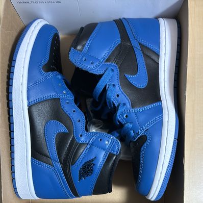 Nike Air Jordan 1 Retro High OG "Dark Marina Blue"