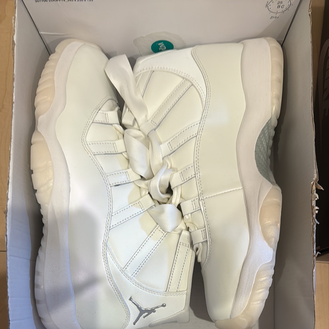 Nike Women's Air Jordan 11 "Grand Finale/Pearl"