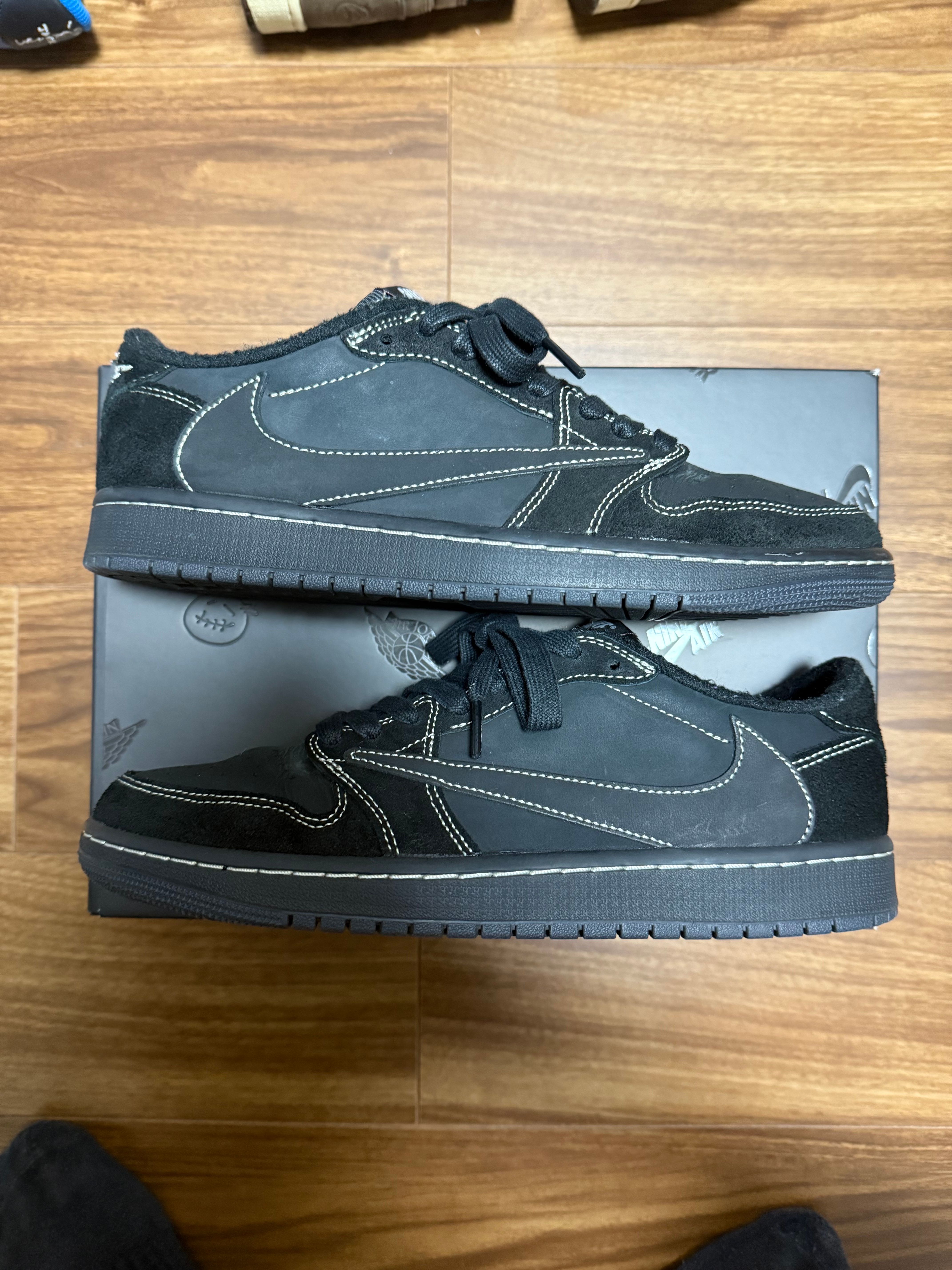 Travis Scott × Nike Air Jordan 1 Low OG SP "Black Phantom"
