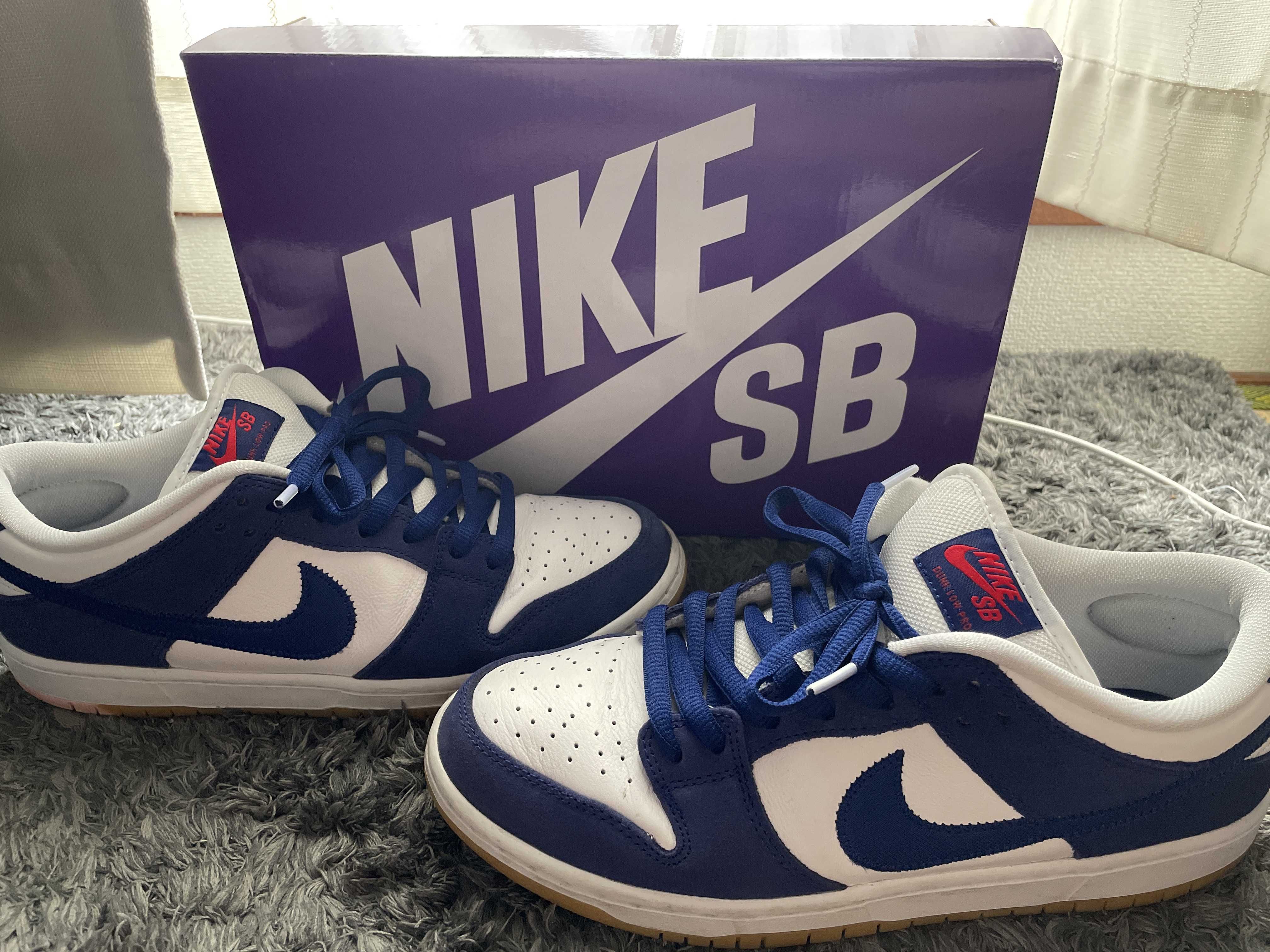Nike SB Dunk Low "Los Angeles Dodgers/Deep Royal Blue"