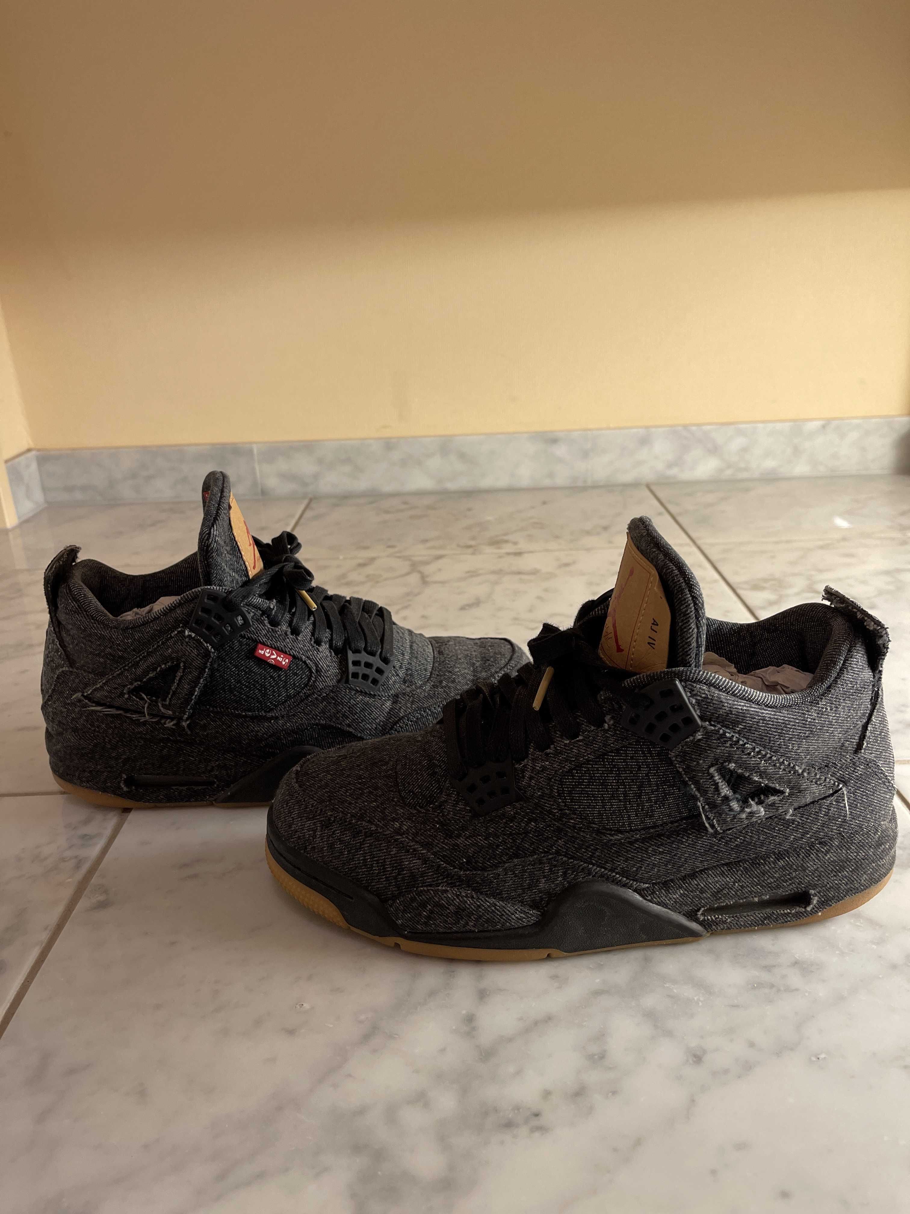 Nike × Levi's Air Jordan 4 "Black Denim" (Tag: LEVIS®)