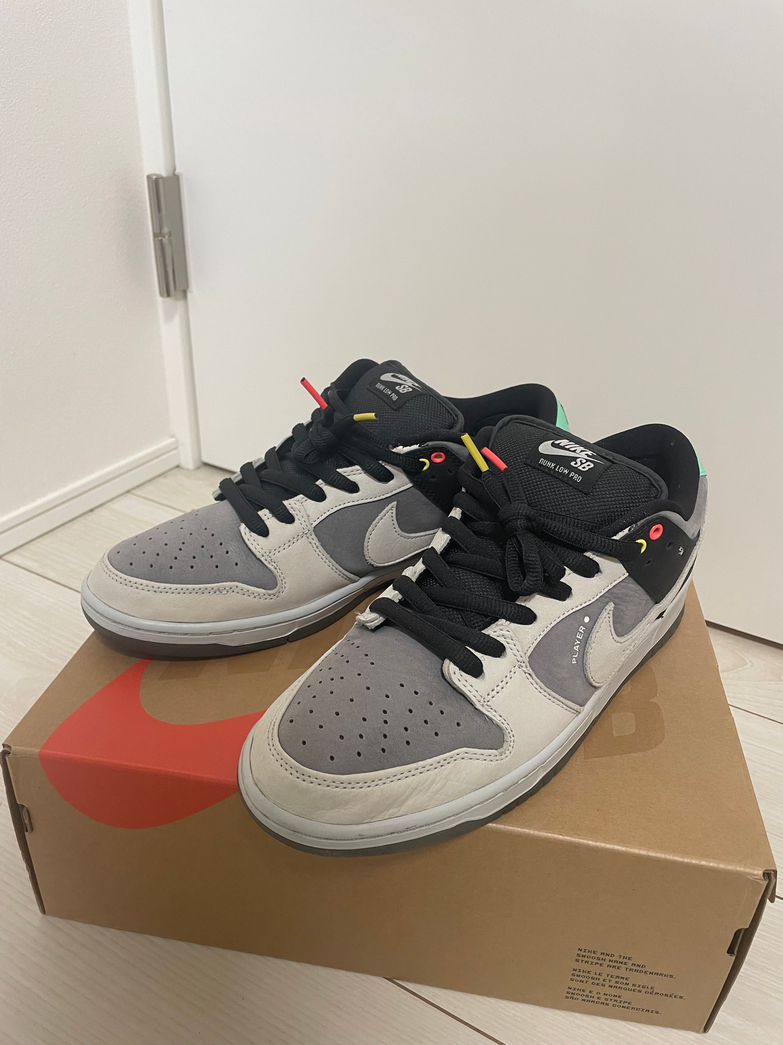 Nike SB Dunk Low Pro "VX1000 Camcorder"