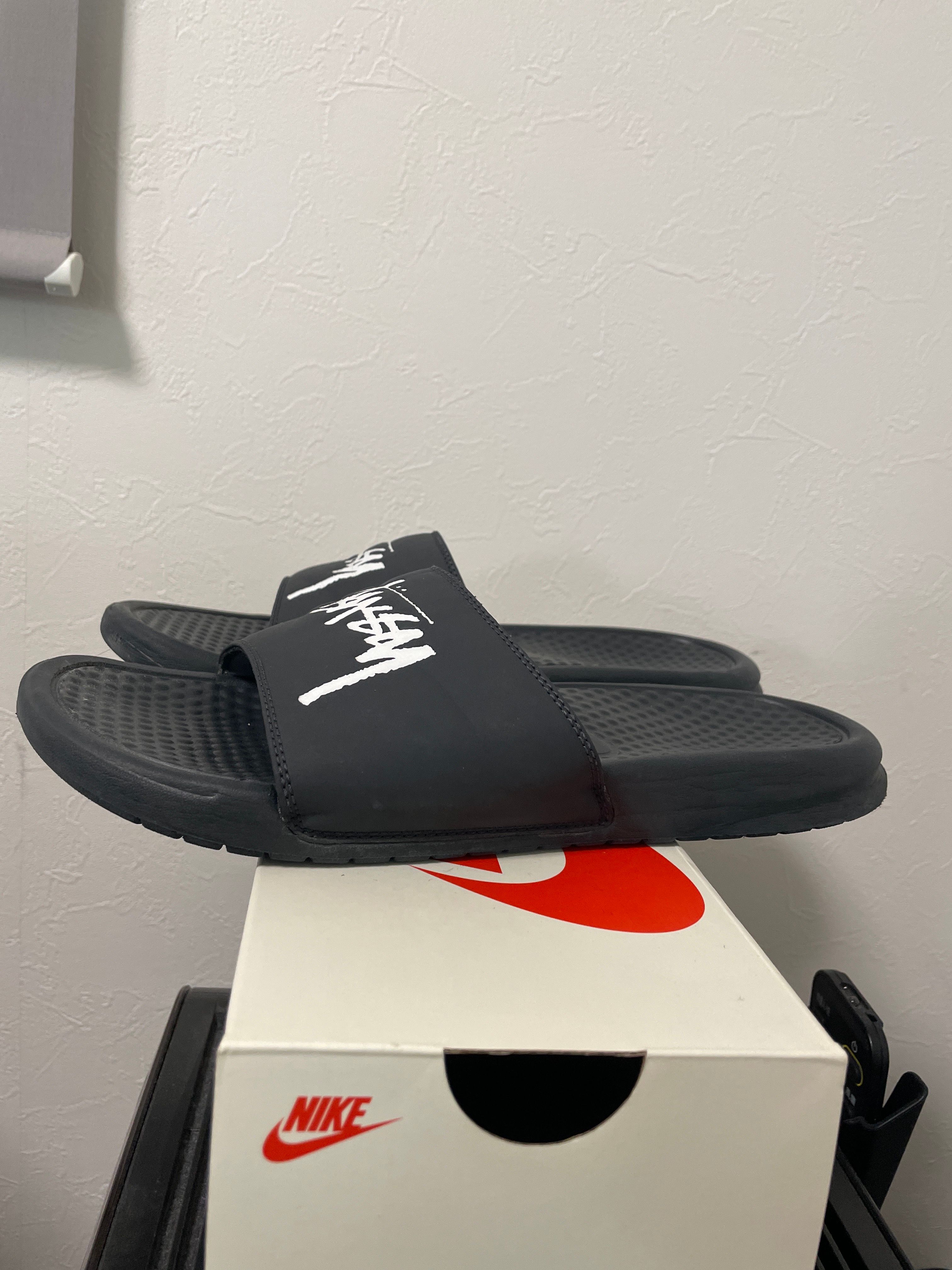Stussy × Nike  Benassi Slide "Off Noir" (CW2787-001)