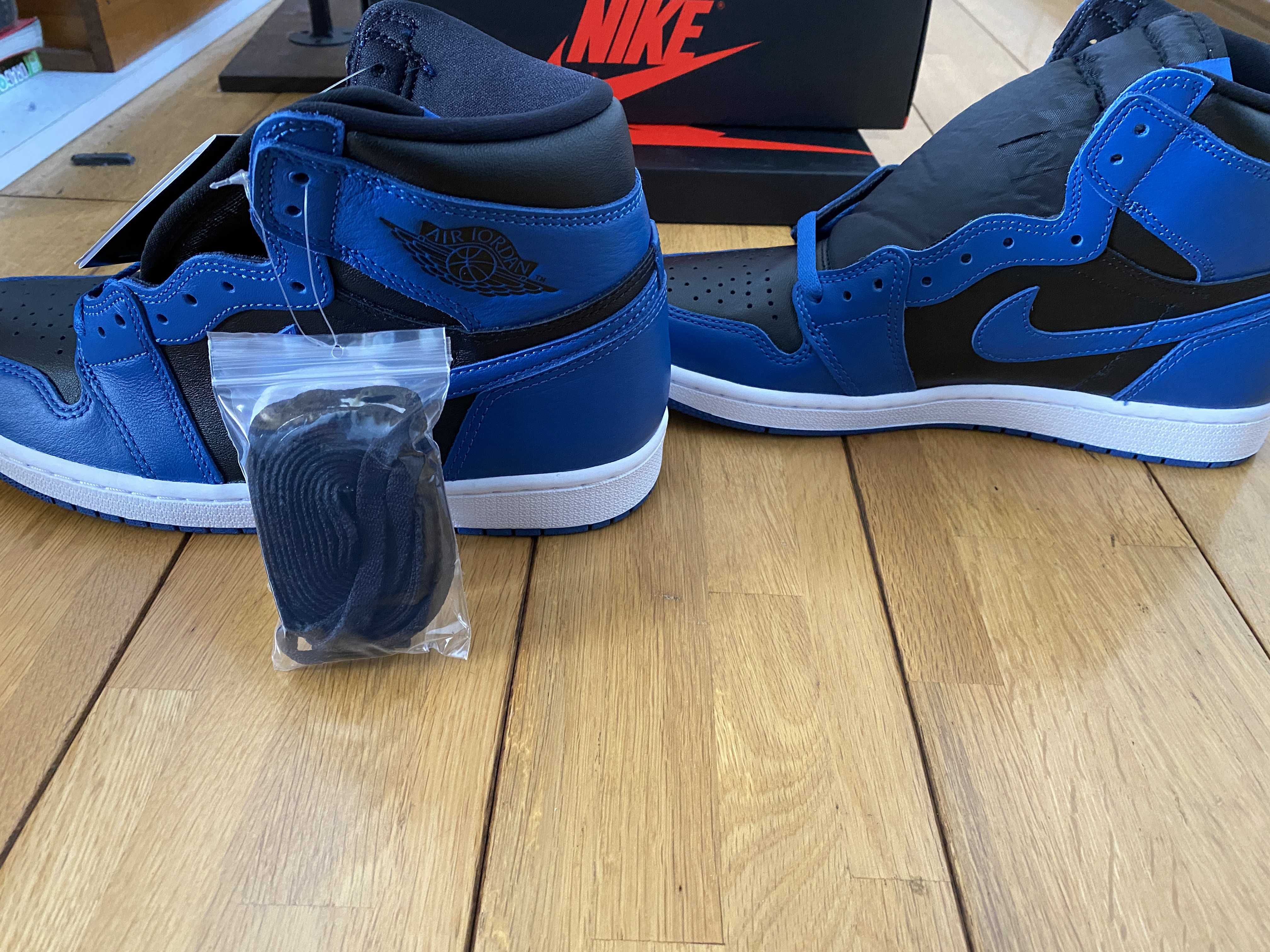 Nike Air Jordan 1 Retro High OG "Dark Marina Blue"