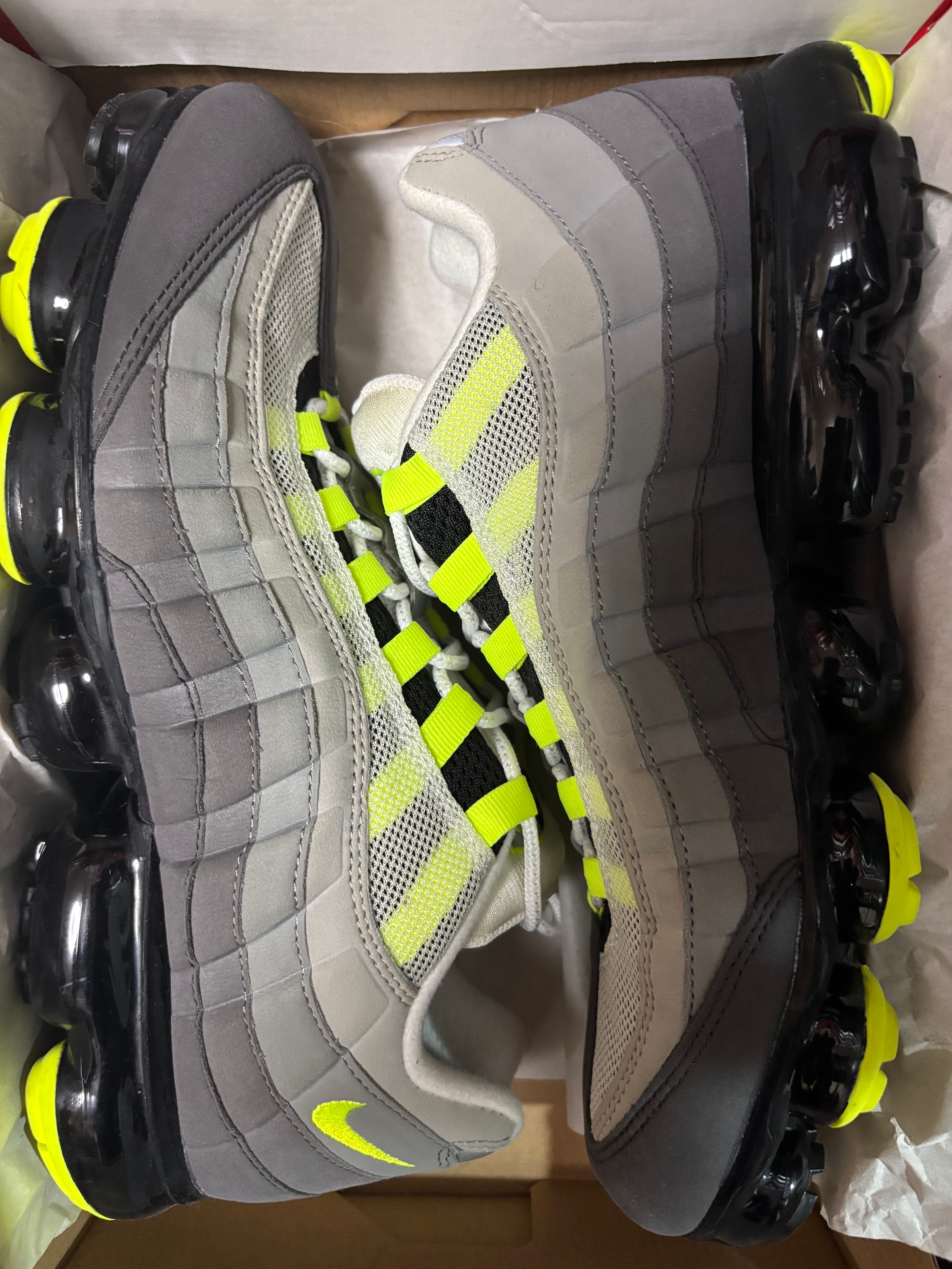 Nike Air Vapormax 95 "Neon"