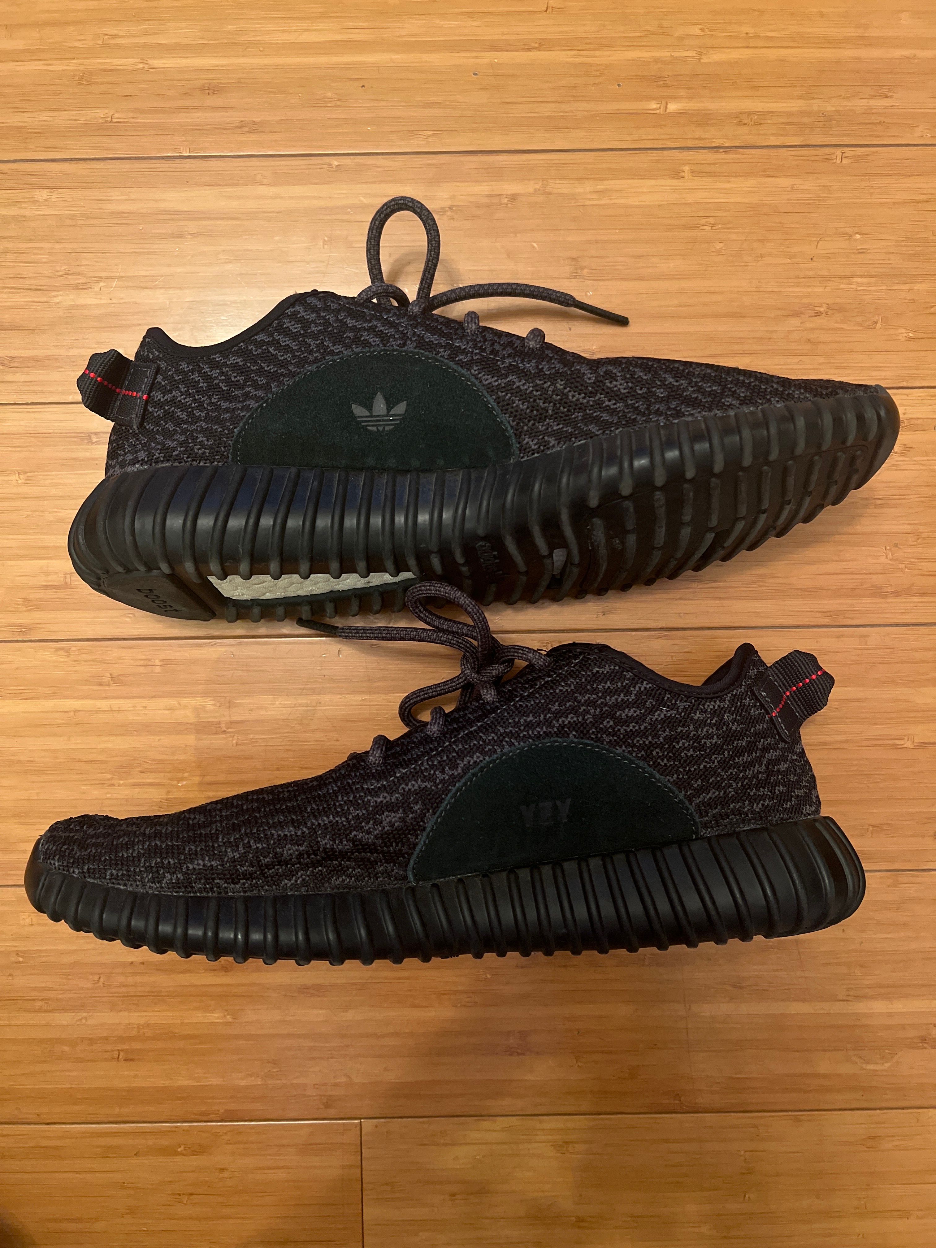 adidas YEEZY Boost 350 "Pirate Black" (2022/2023/2024)