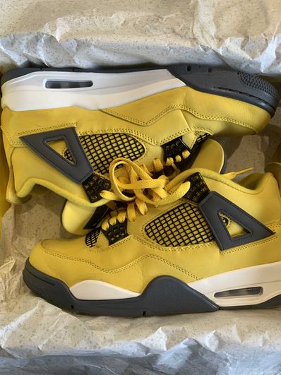 Nike Air Jordan 4 "Tour Yellow"
