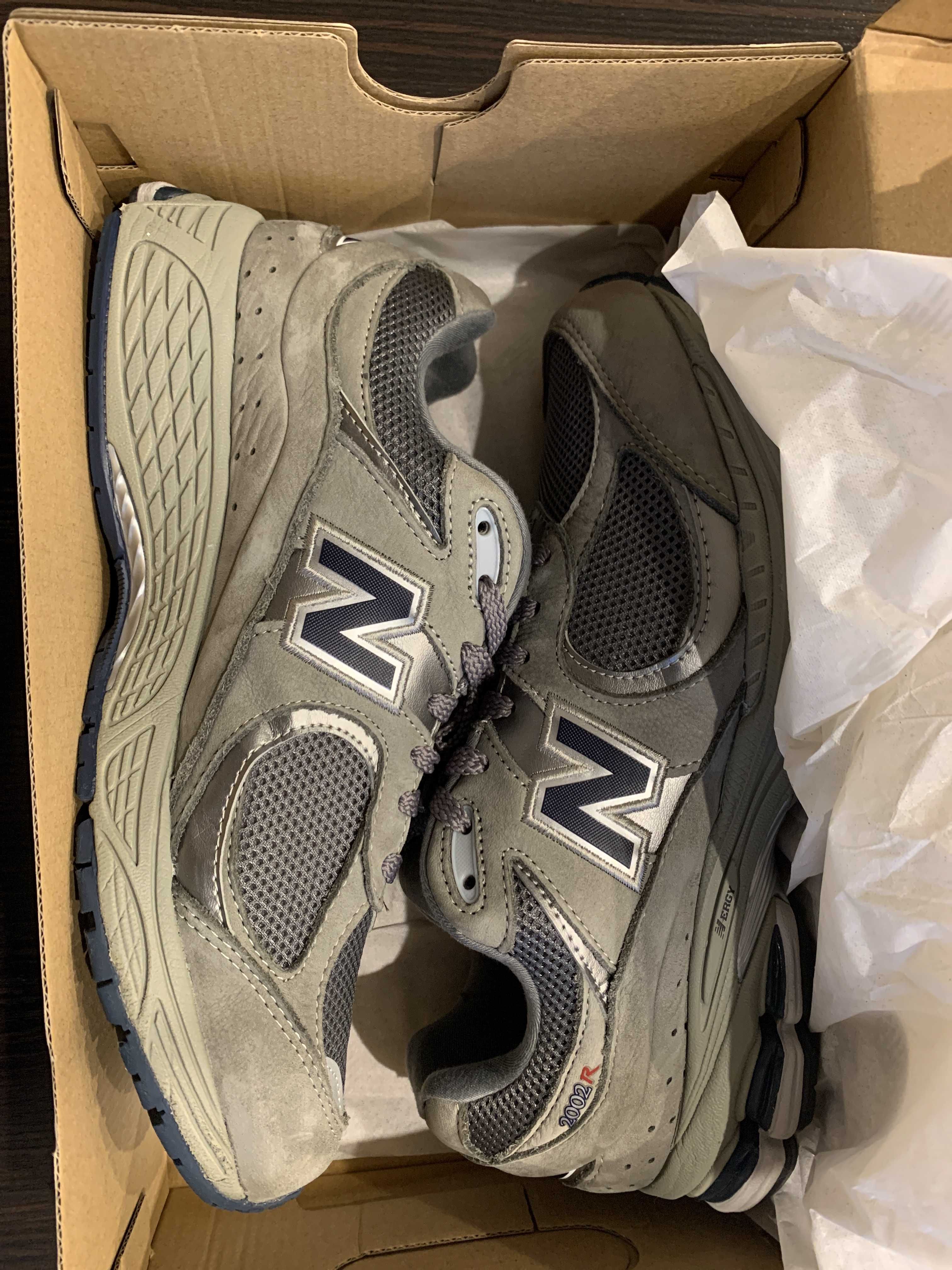 New Balance 2002R "Gray"