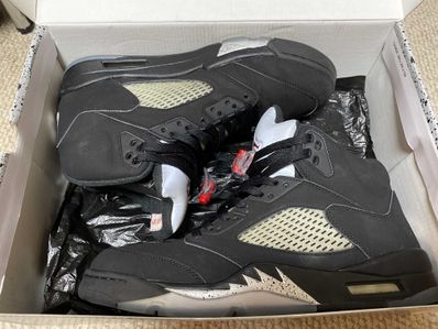 Nike Air Jordan 5 Retro OG "Black/Fire Red/Metallic Silver/White" (2016)