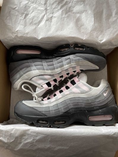 Nike Air Max 95 "Gunsmoke/Pink Foam"