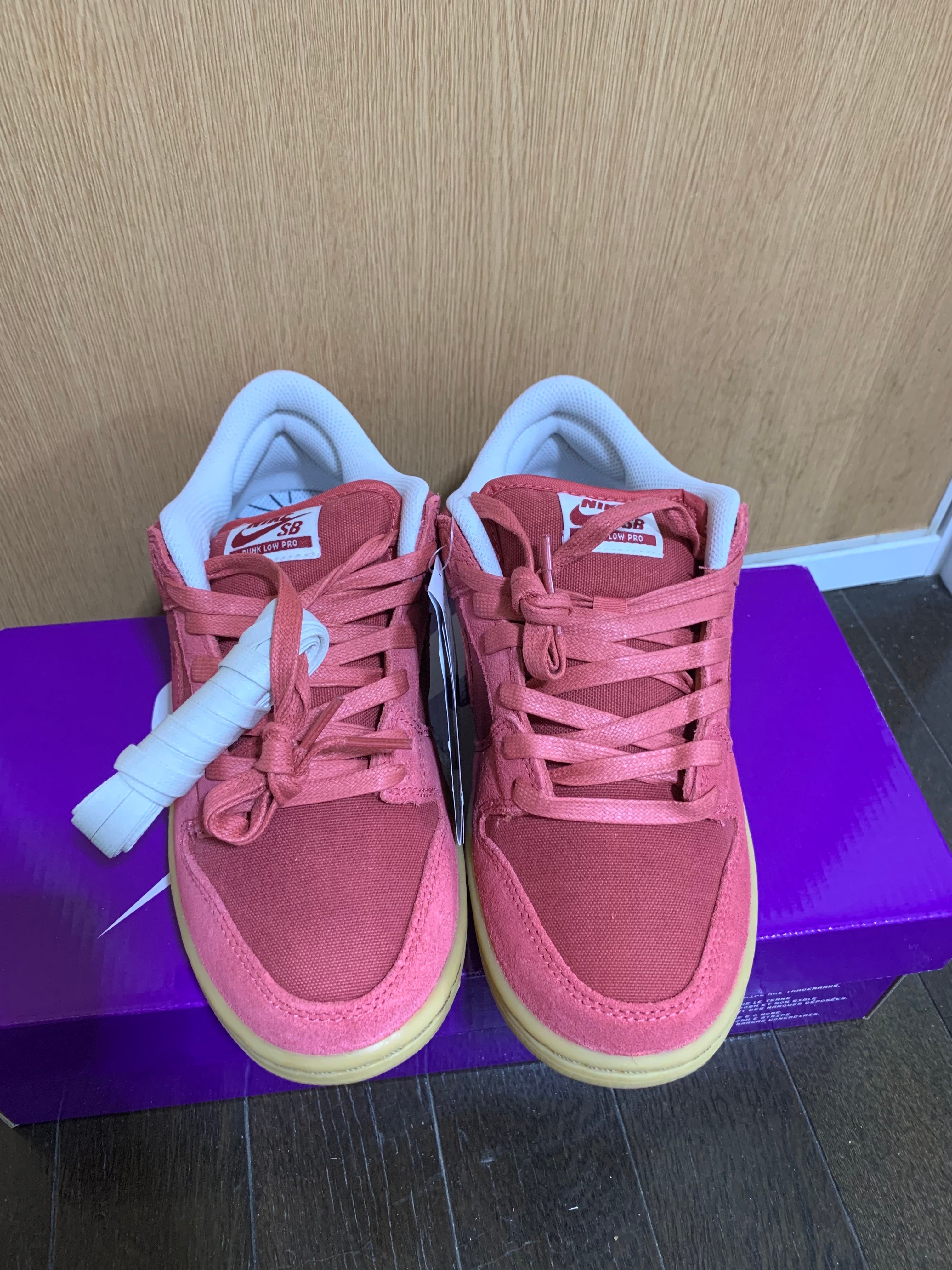 Nike SB Dunk Low "Adobe"