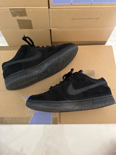 UNDEFEATED × Nike Dunk Low SP "5 ON IT"