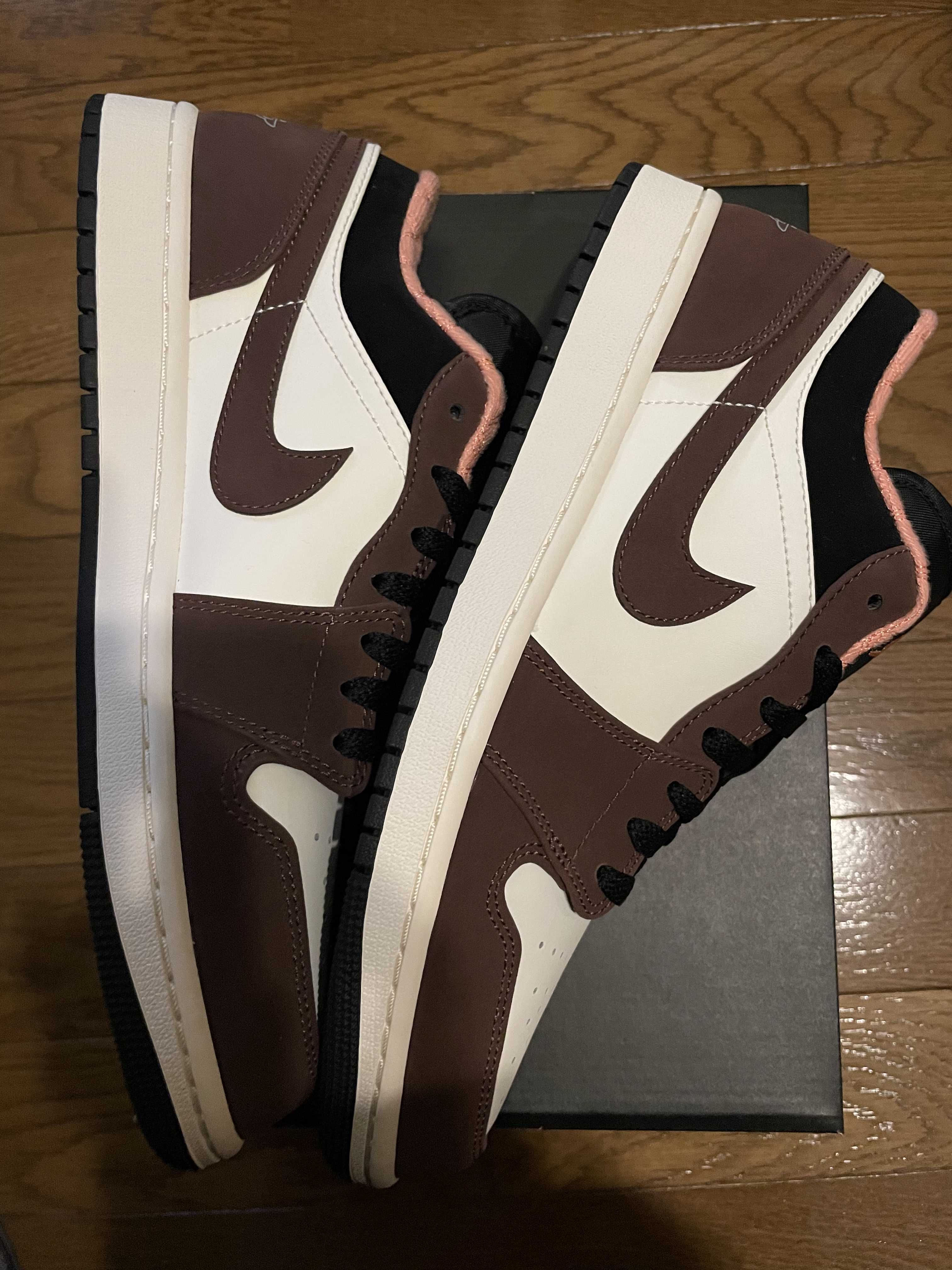 Nike Air Jordan 1 Low SE "Light Chocolate" / "Mocha Brown"