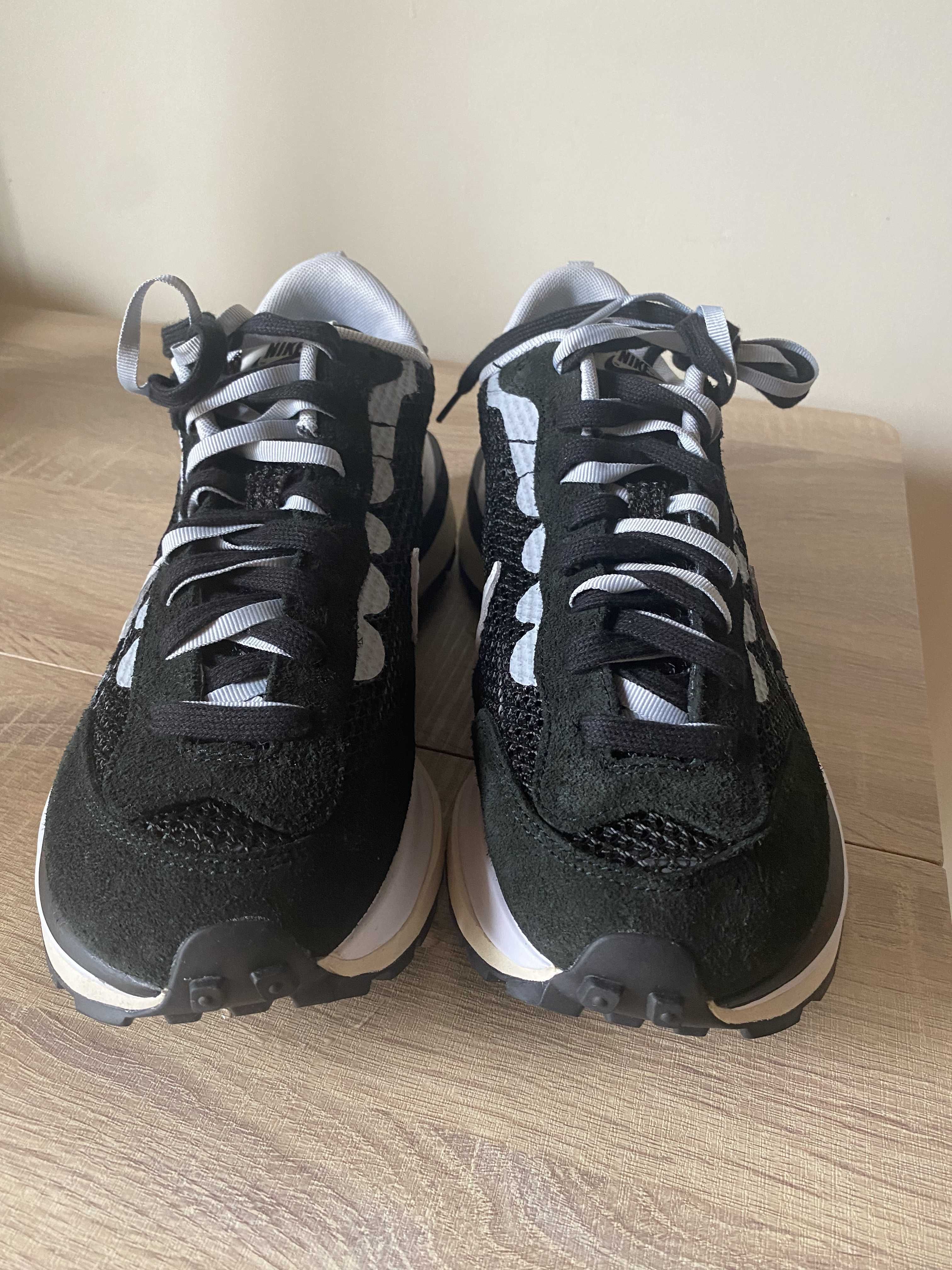 sacai × Nike Vapor Waffle "Black and White"