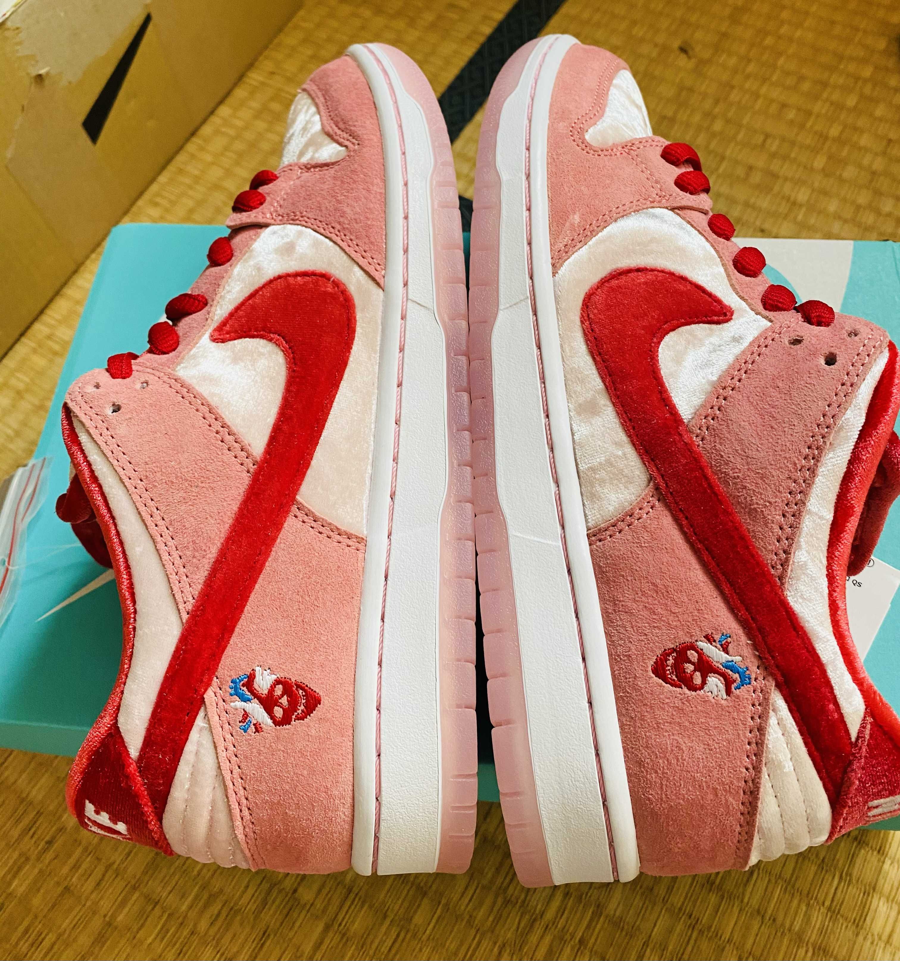 Strangelove × Nike SB Dunk Low "Valentine’s Day"