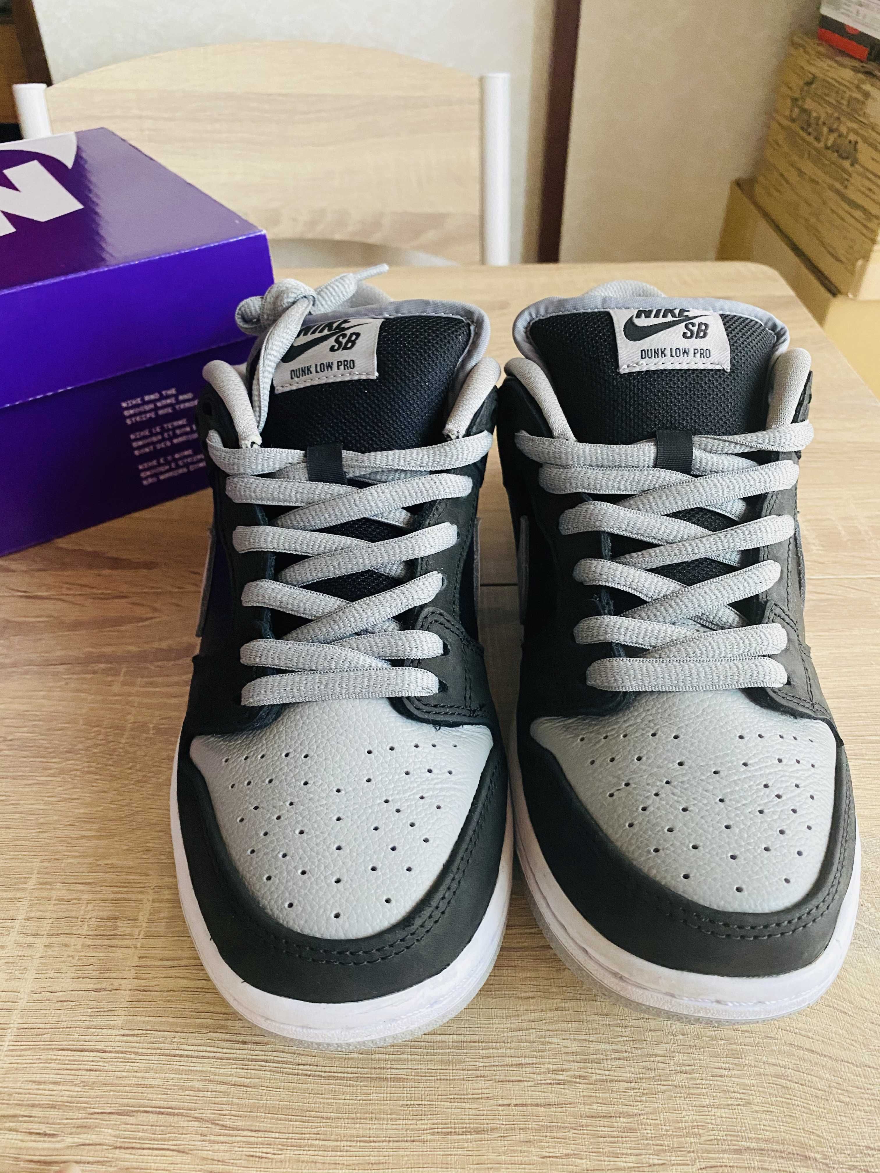 Nike SB Dunk Low "Shadow"