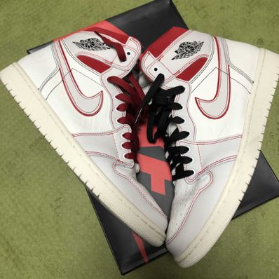 Nike Air Jordan 1 Retro High OG "Sail/University Red"