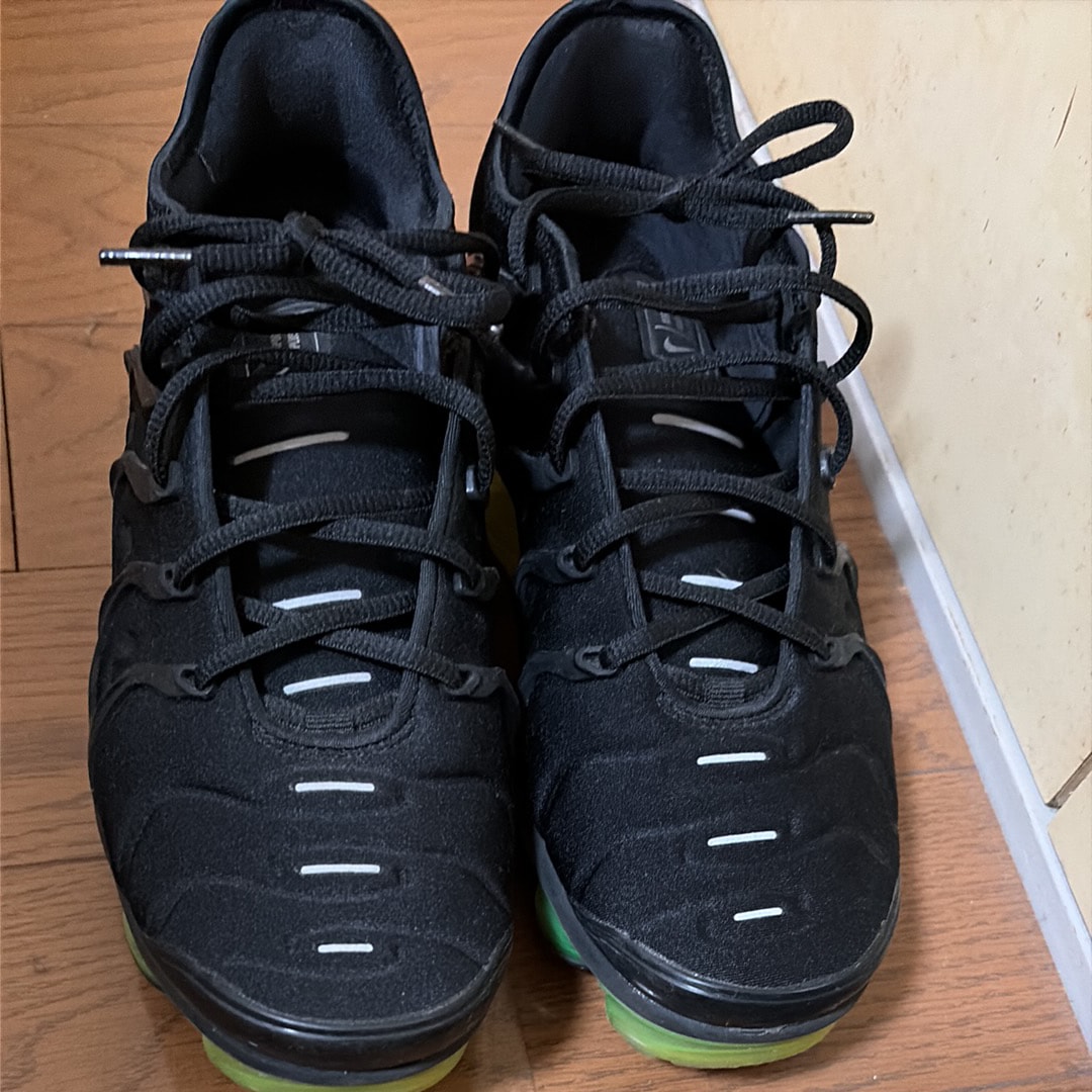 ナイキ エア ヴェイパーマックス プラス "ブラック/ボルトソール"
