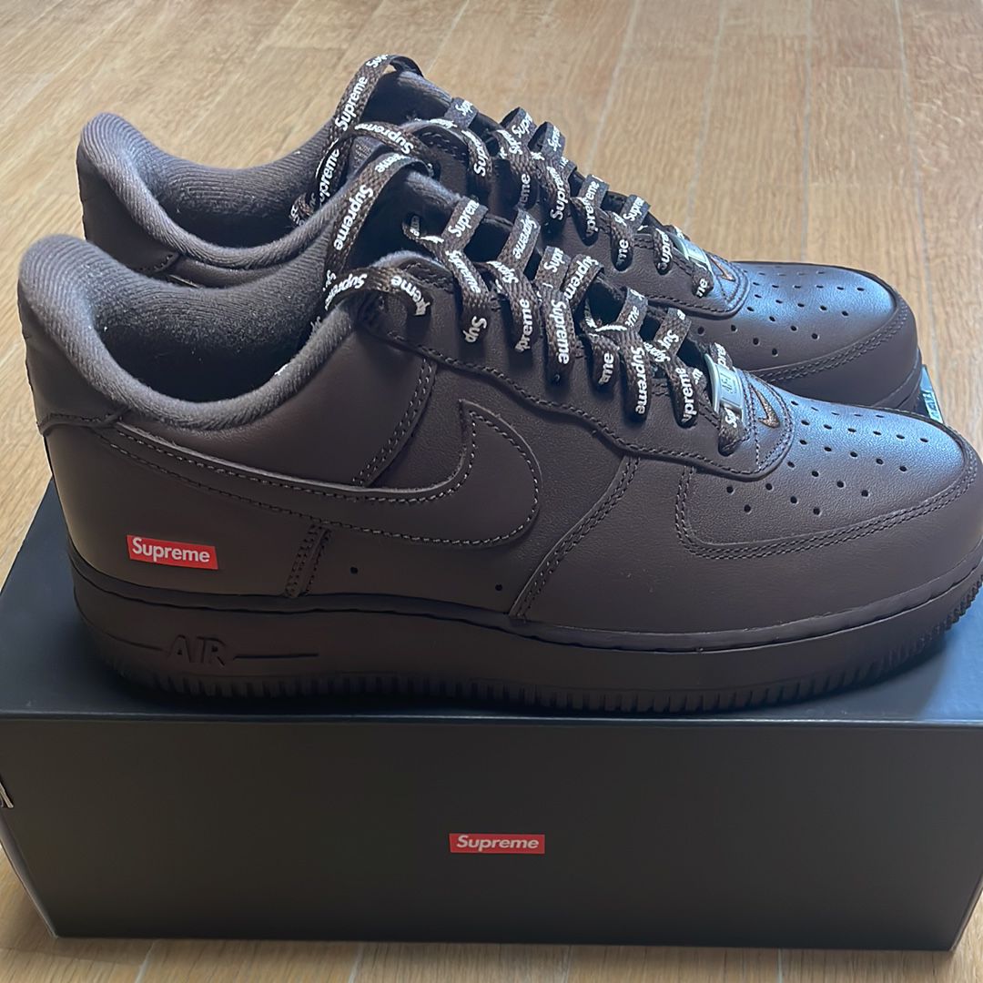 Supreme × Nike Air Force 1 Low "Baroque Brown"