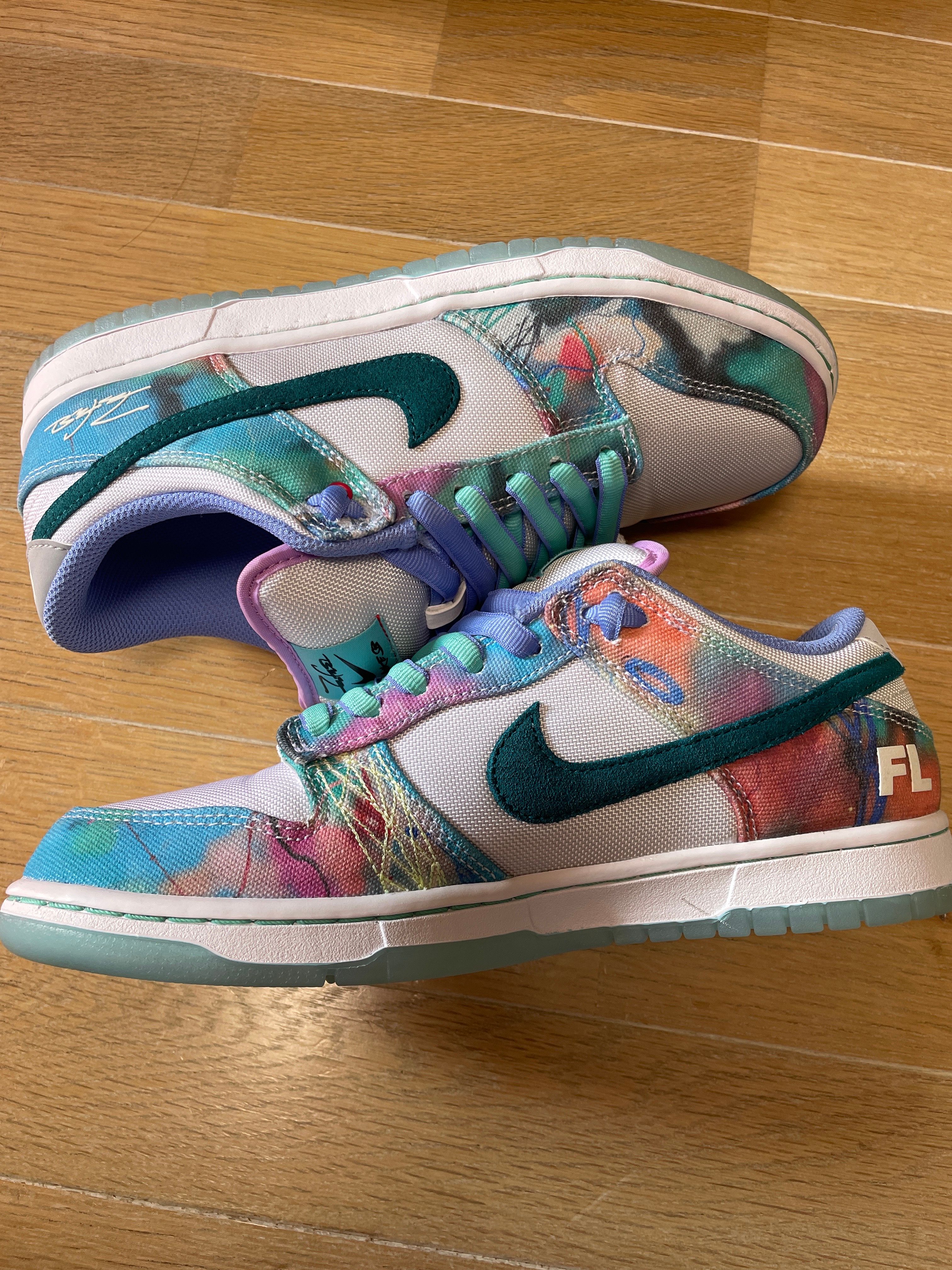 Futura × Nike SB Dunk Low "White and Geode Teal"