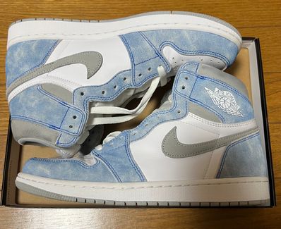 Nike Air Jordan 1 High OG "Hyper Royal"