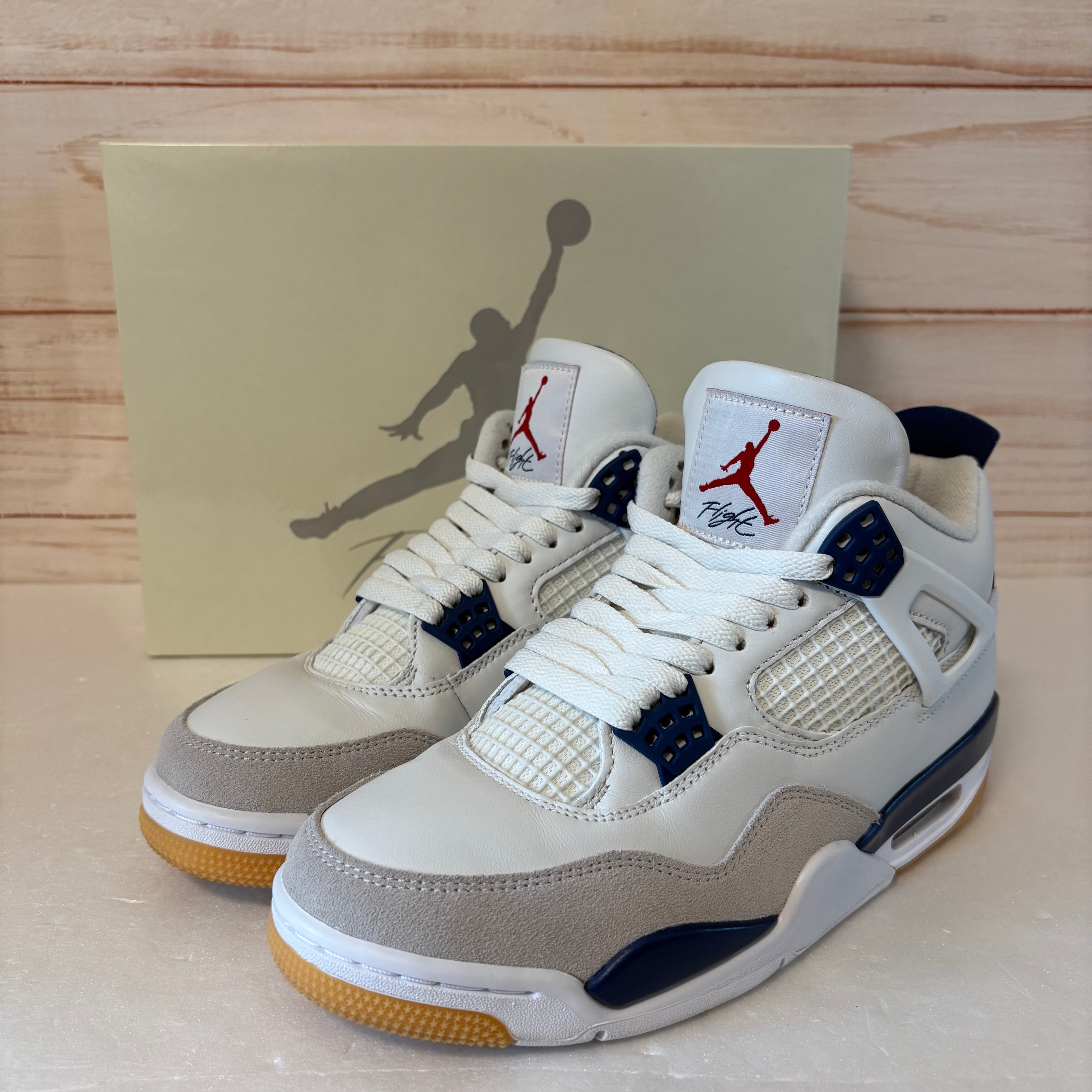 Nike SB Air Jordan 4 Retro SP "Summit White/Navy"