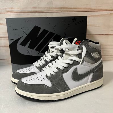 Nike Air Jordan 1 Retro High OG "Black and Smoke Grey"