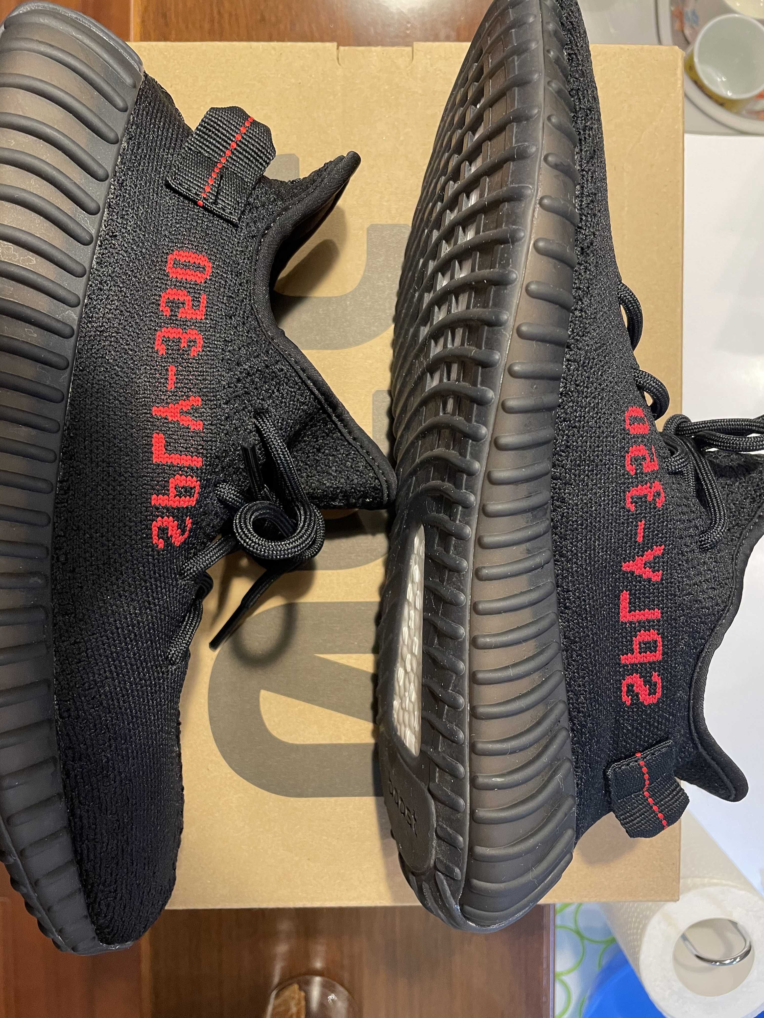 adidas YEEZY Boost 350 V2 "Core Black/Red" (2020)