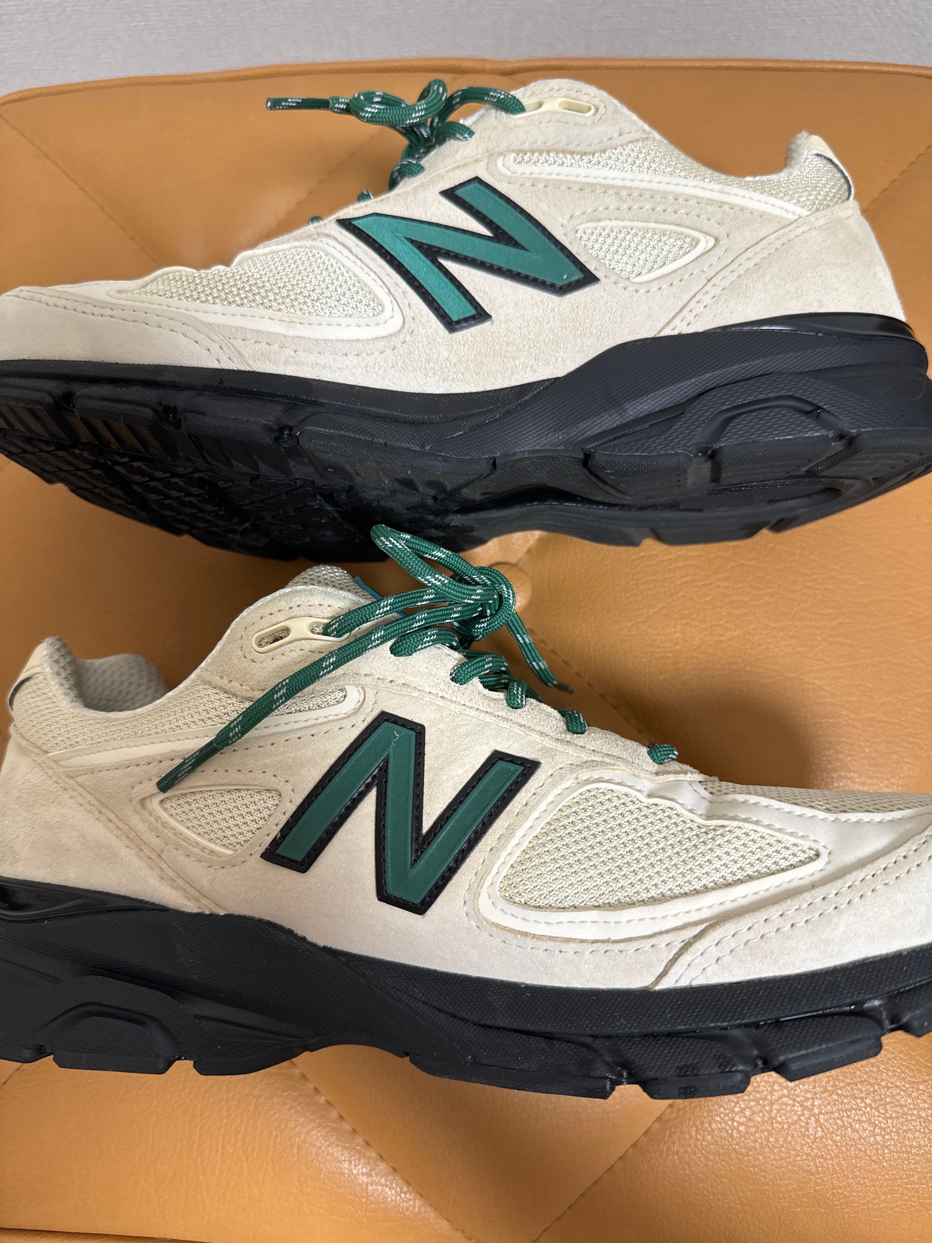 New Balance 990V4 "Macadamia Nut"