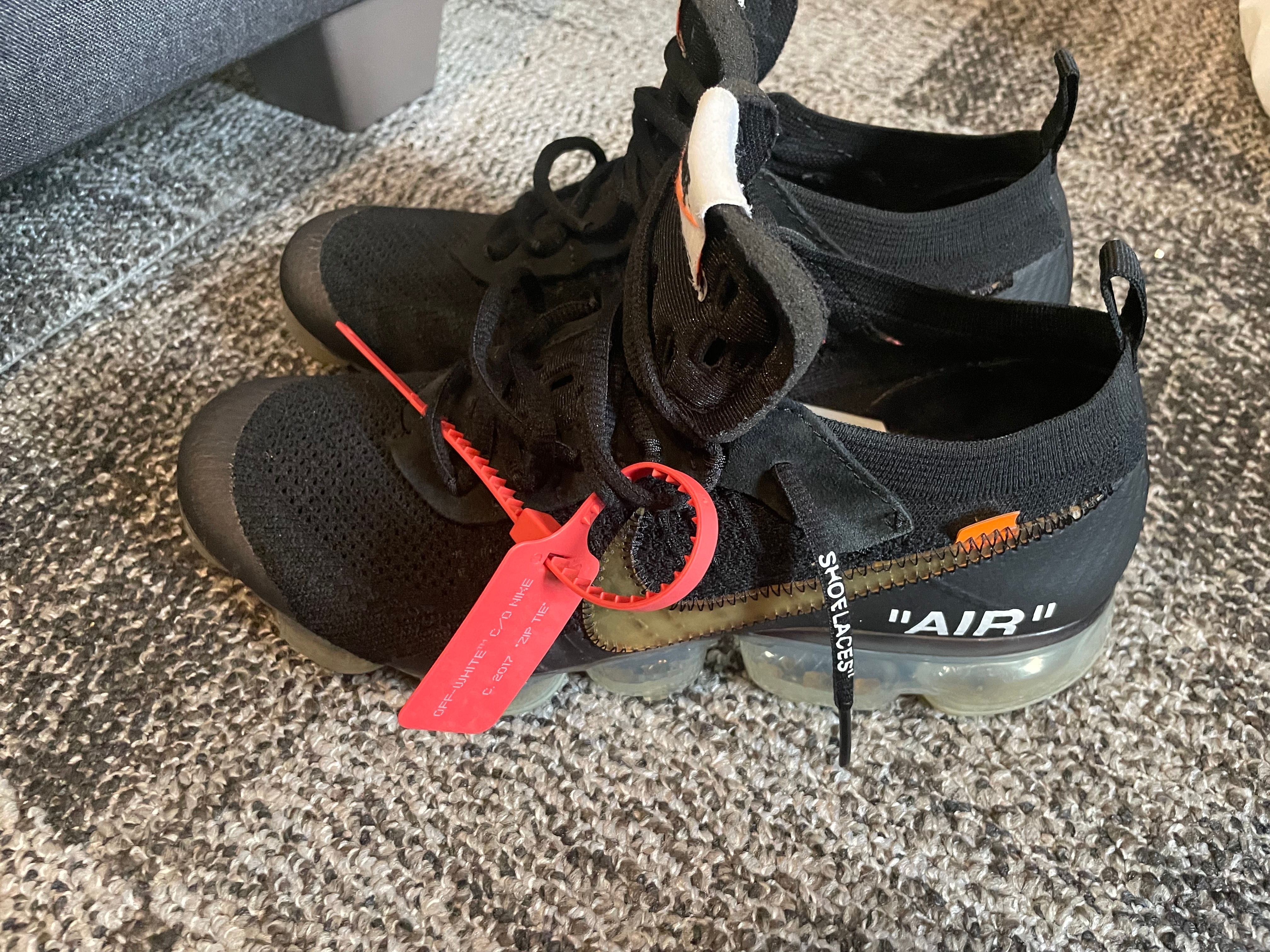 Off-White × Nike Air Vapormax "Black/Total Orange/Clear"